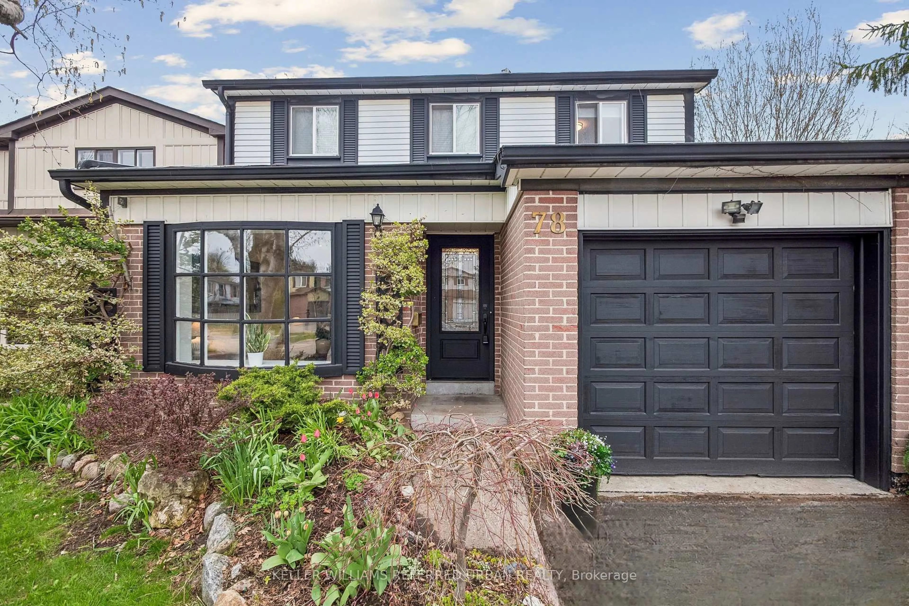 Home with brick exterior material, street for 78 Springhead Gdns, Richmond Hill Ontario L4C 5B9