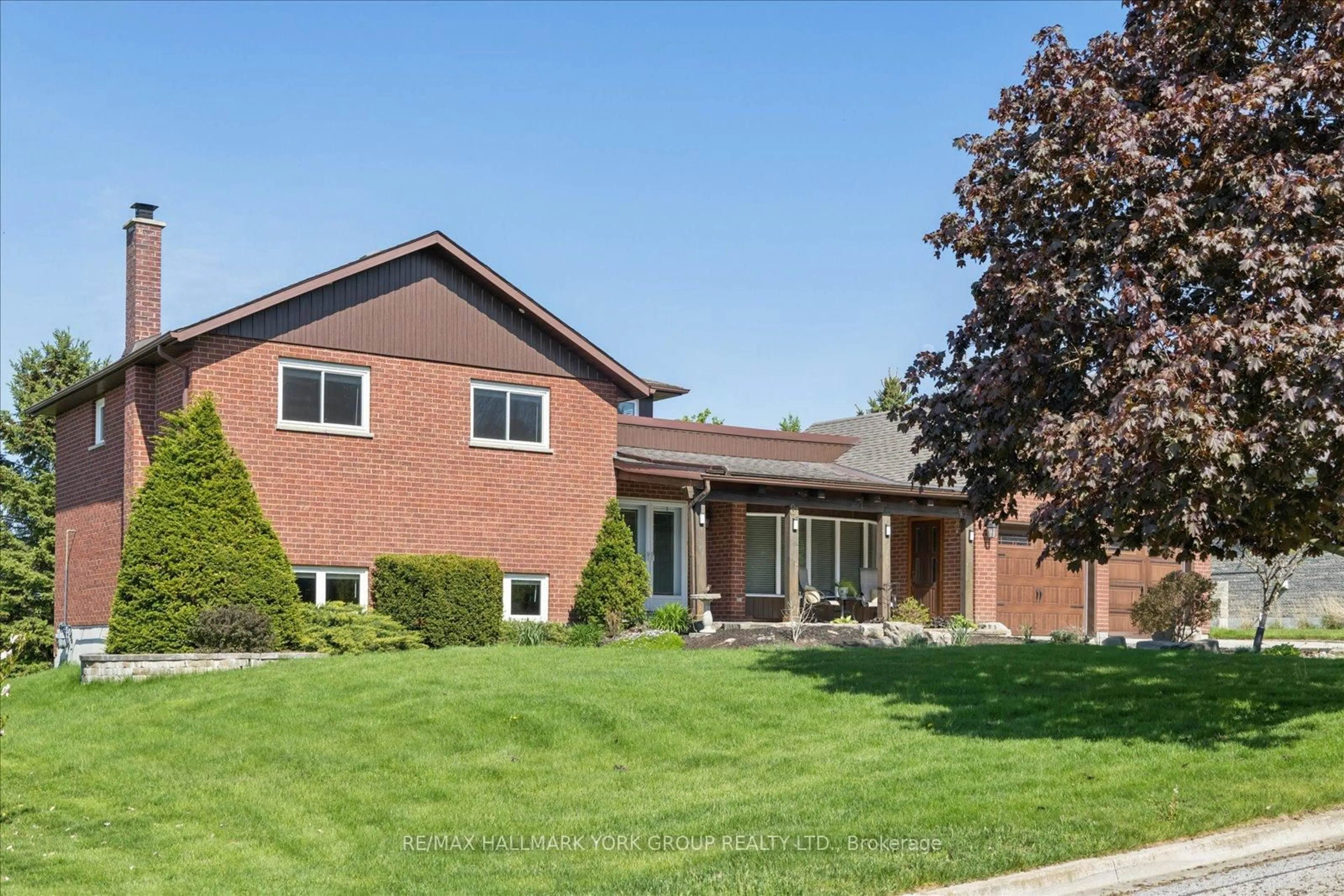 Home with brick exterior material, street for 81 Samuel Lount Rd, East Gwillimbury Ontario L9N 1G5