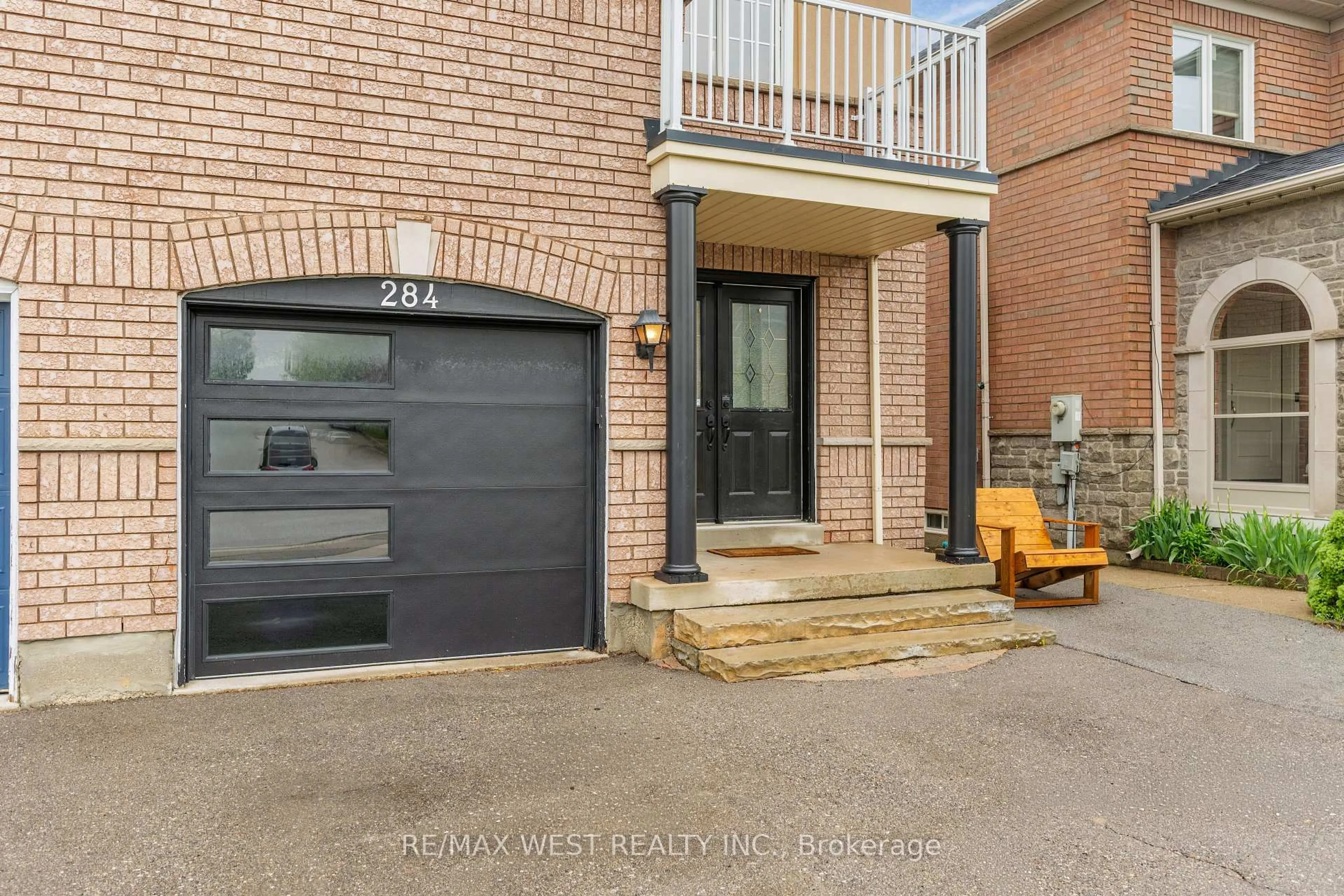 Home with brick exterior material, street for 284 Monte Carlo Dr, Vaughan Ontario L4H 1R2