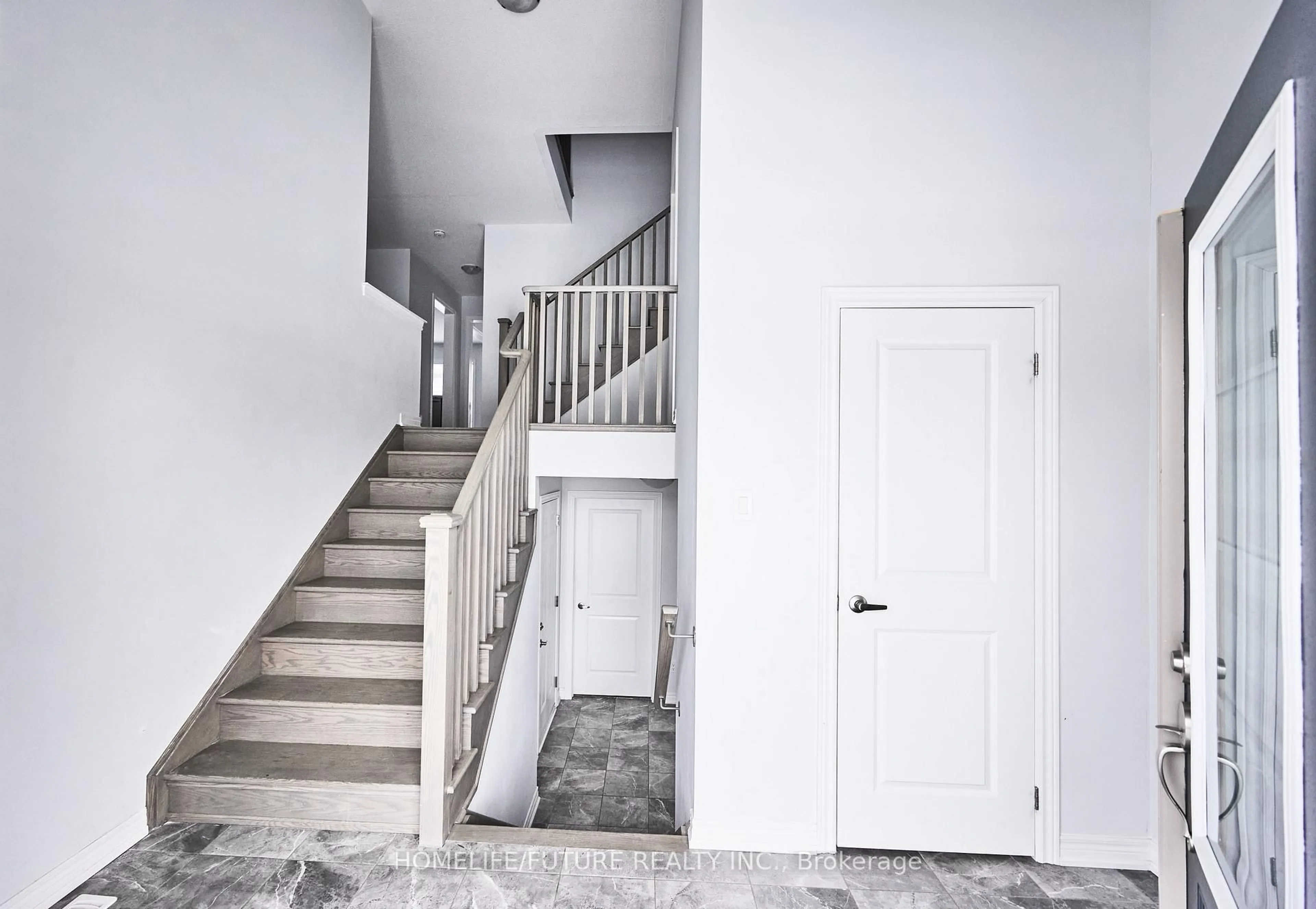 Unknown for 23 Faimira Ave, Georgina Ontario L4P 0C2