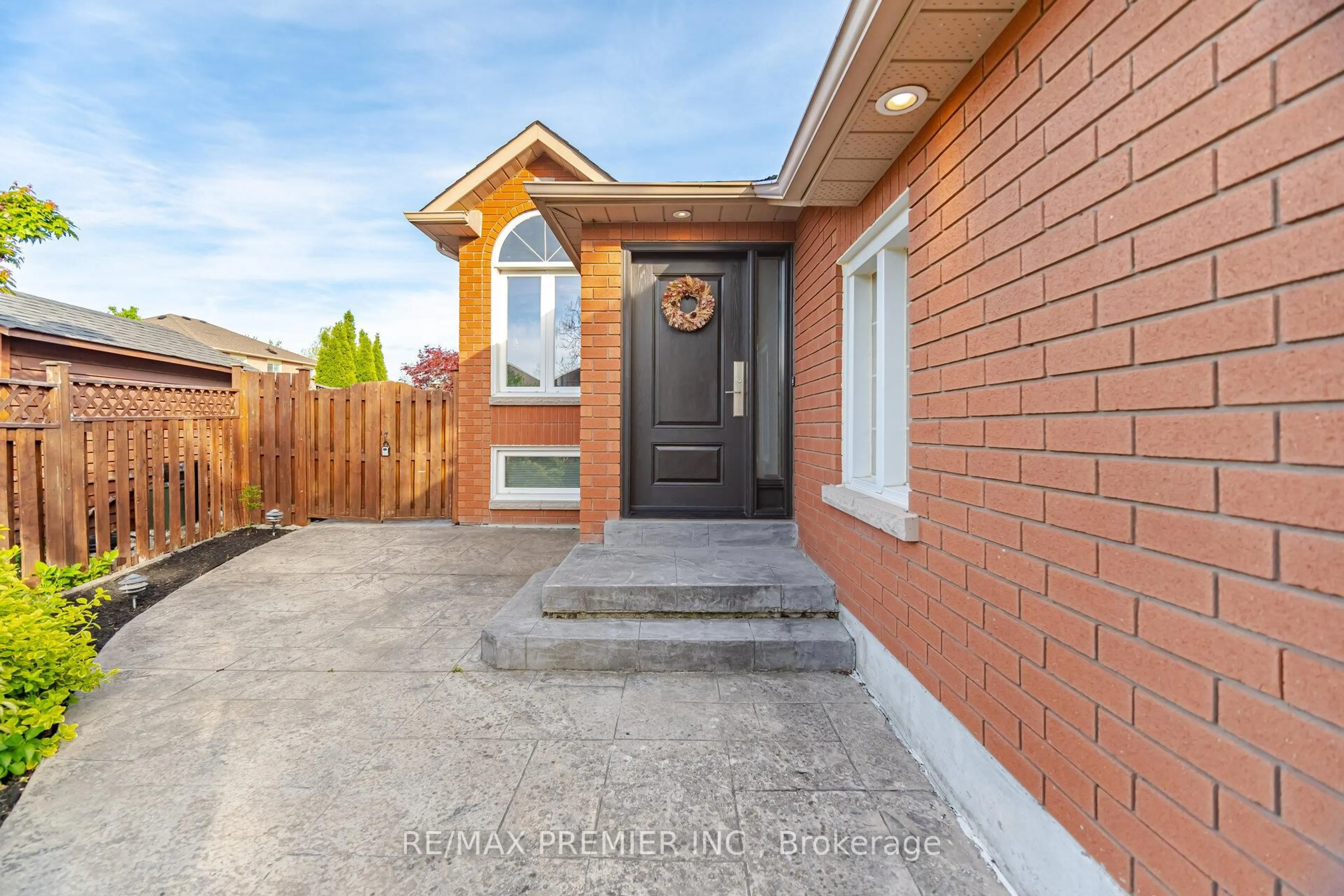 Home with brick exterior material, street for 104 Cresswell Ave, Vaughan Ontario L6A 2A1