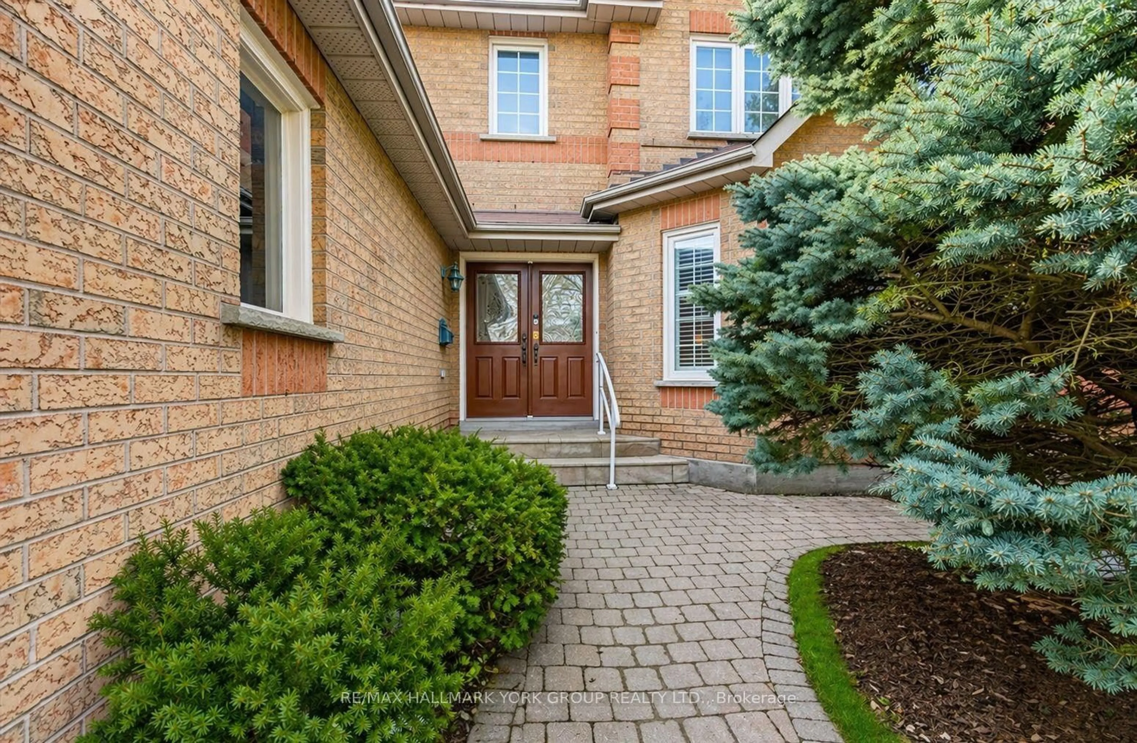 Home with brick exterior material, street for 263 McClellan Way, Aurora Ontario L4G 6N9