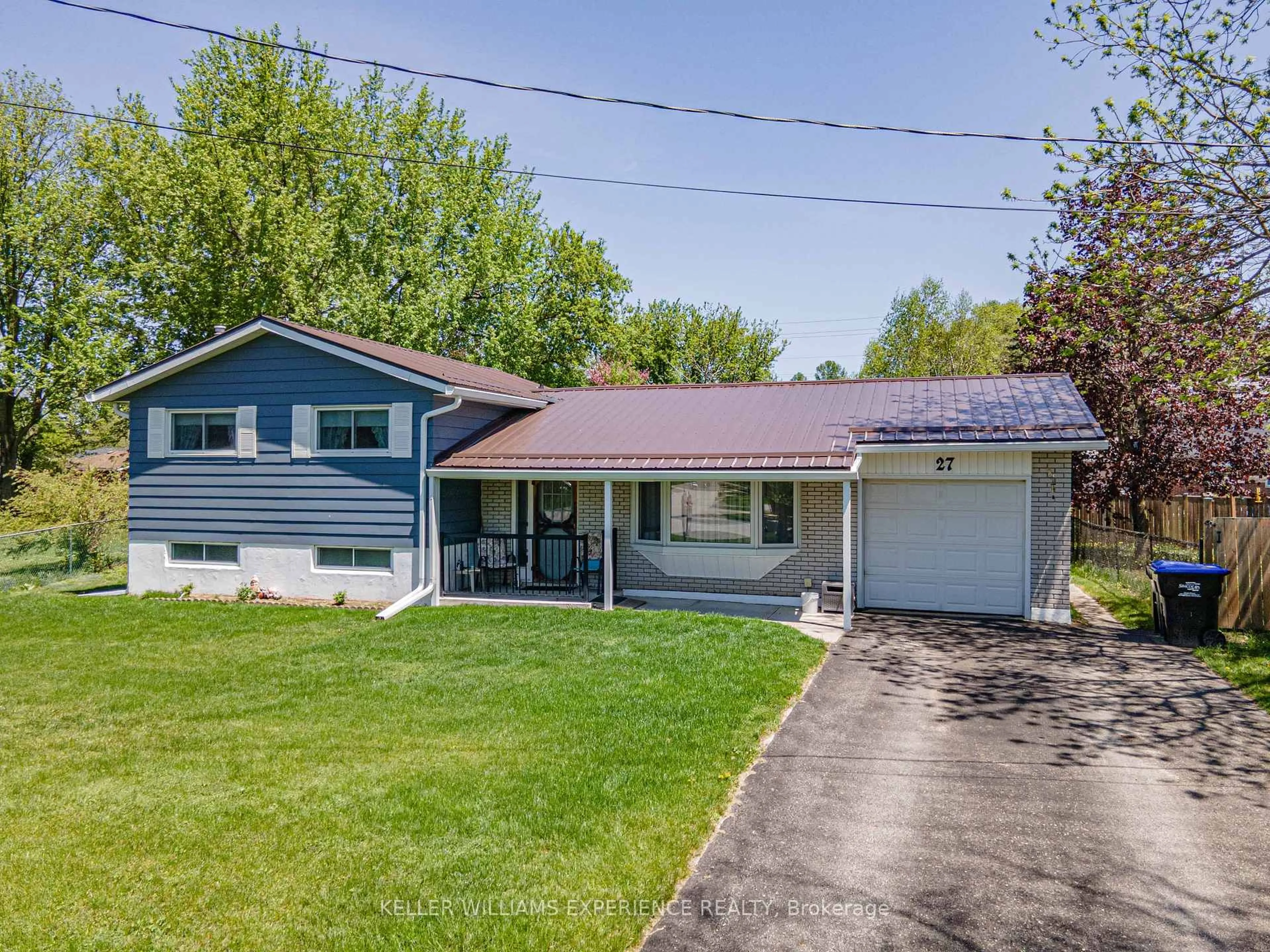 Home with vinyl exterior material, street for 27 Larkdale Cres, Essa Ontario L0M 1B0