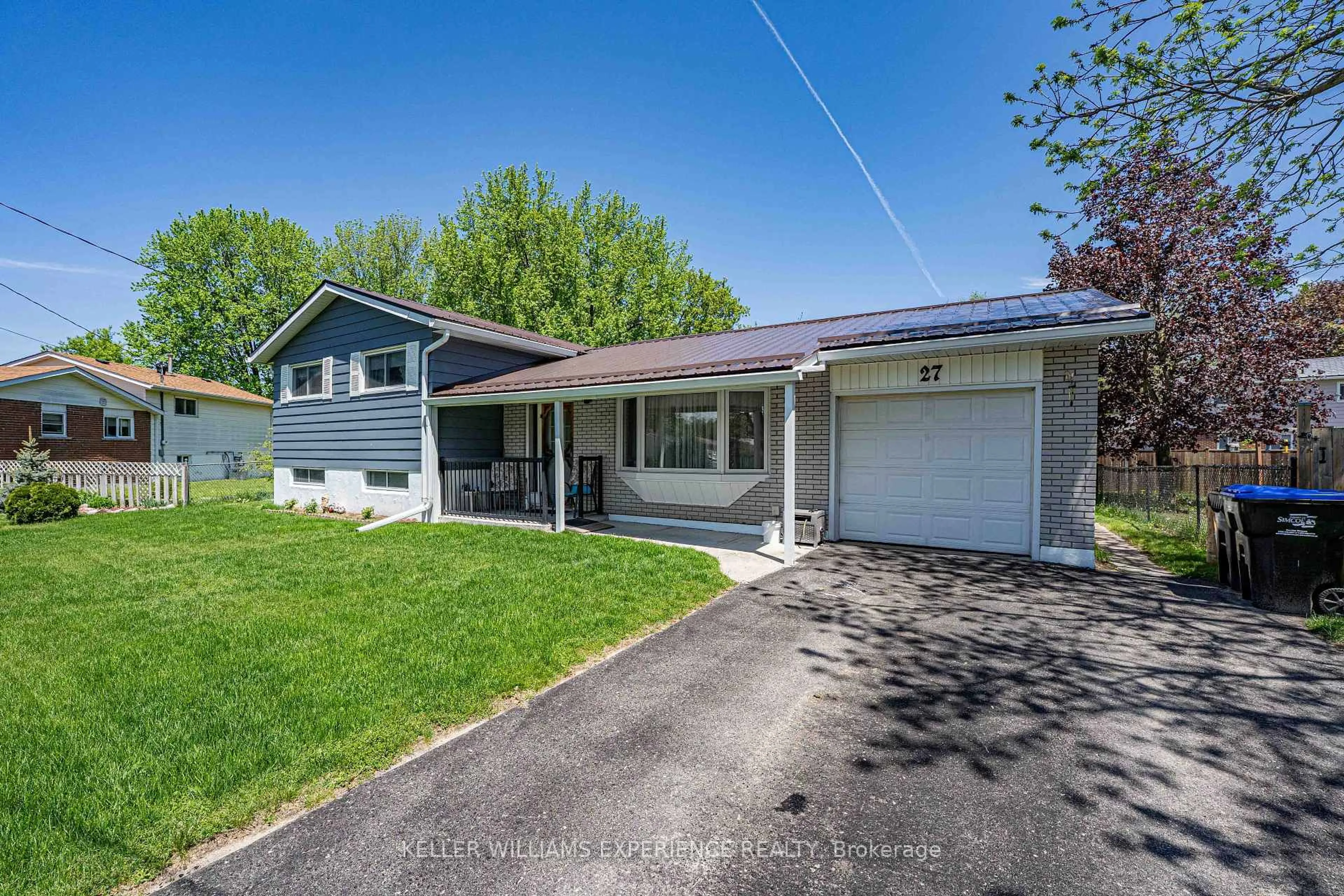Home with vinyl exterior material, street for 27 Larkdale Cres, Essa Ontario L0M 1B0
