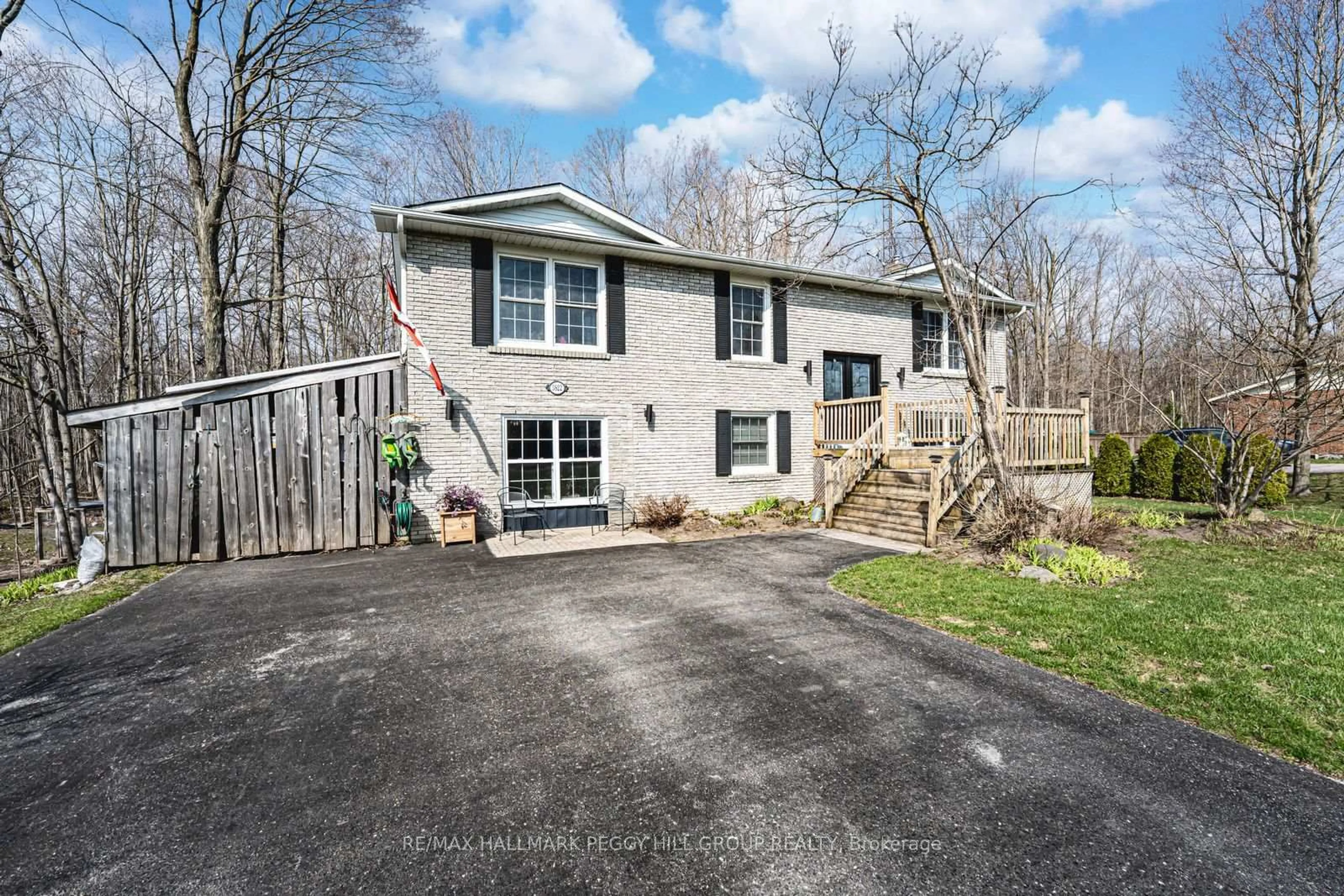 Unknown for 3822 West St, Innisfil Ontario L9S 2L8