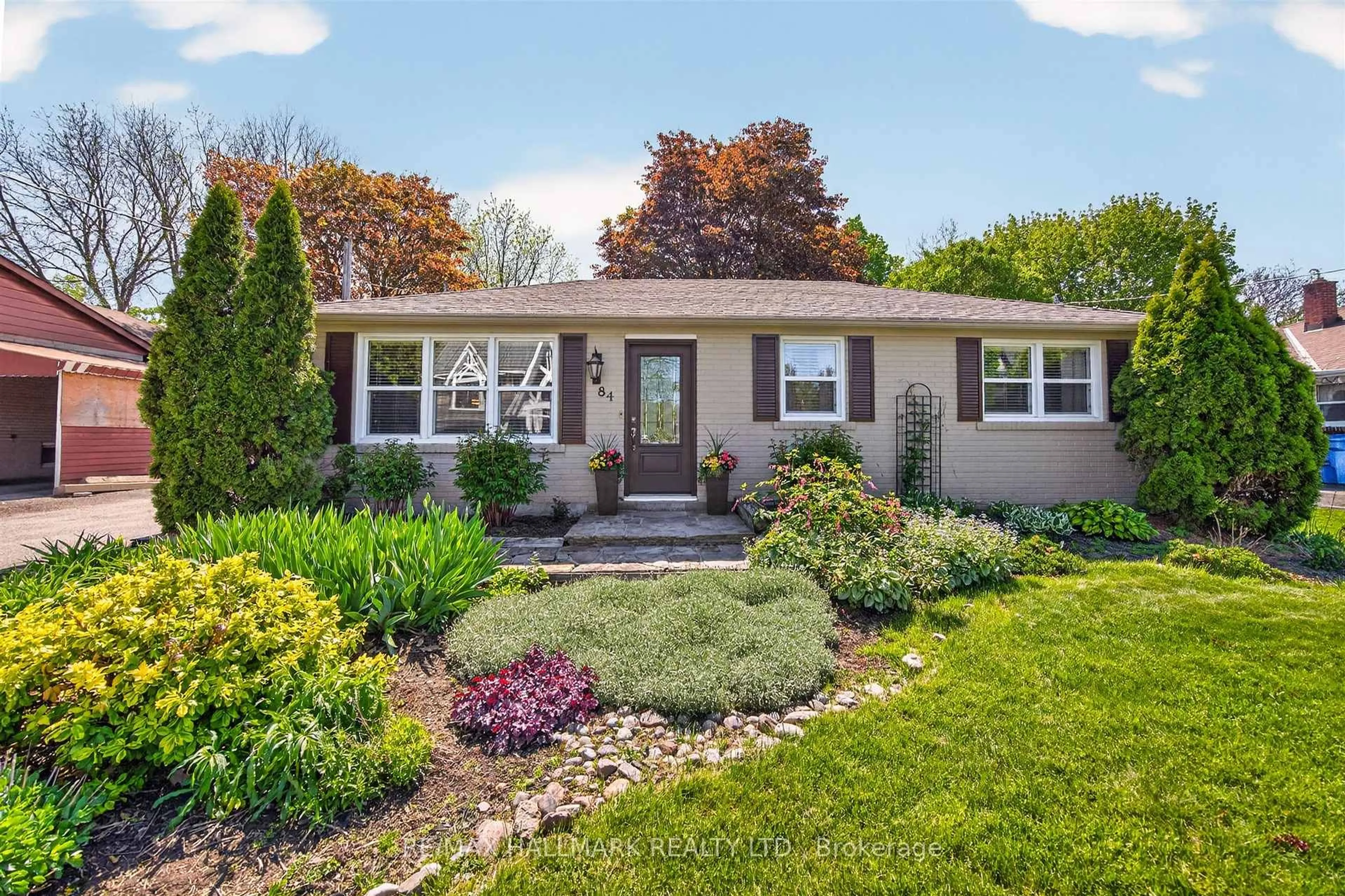 Unknown for 84 Park Dr, Whitchurch-Stouffville Ontario L4A 4T3
