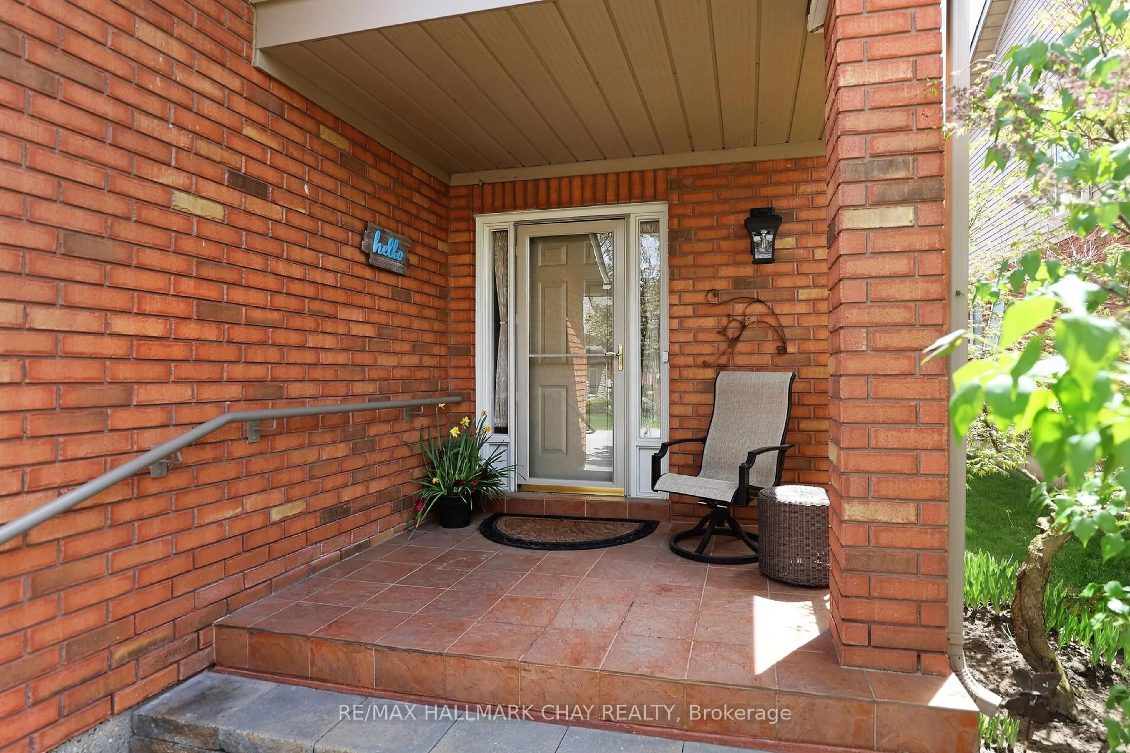 Unknown for 21 Briar Gate Way, New Tecumseth Ontario L9R 2A7