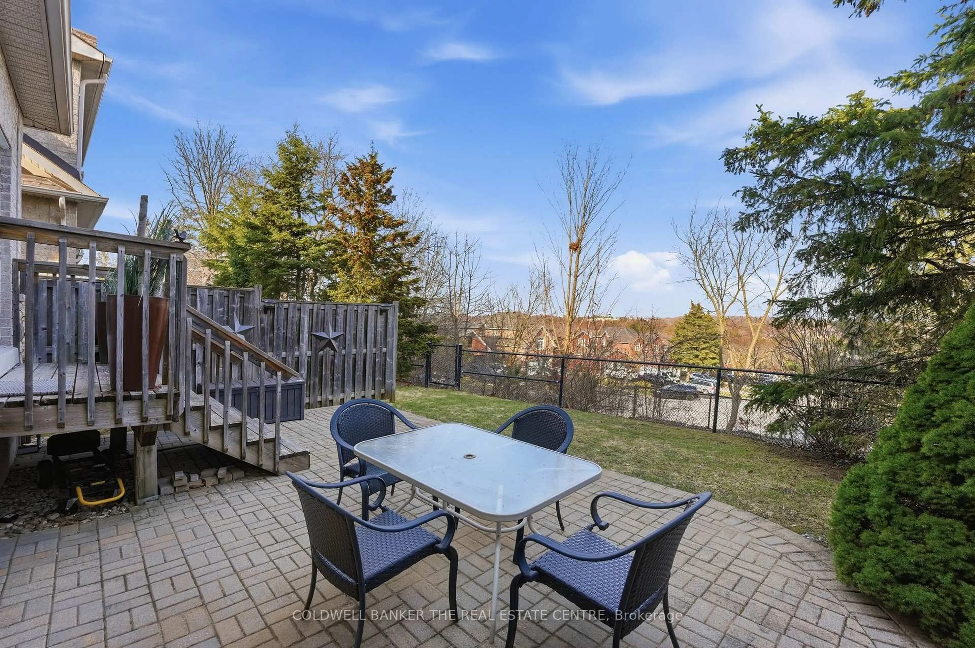 Unknown for 401 Terry Carter Cres, Newmarket Ontario L3Y 9G2