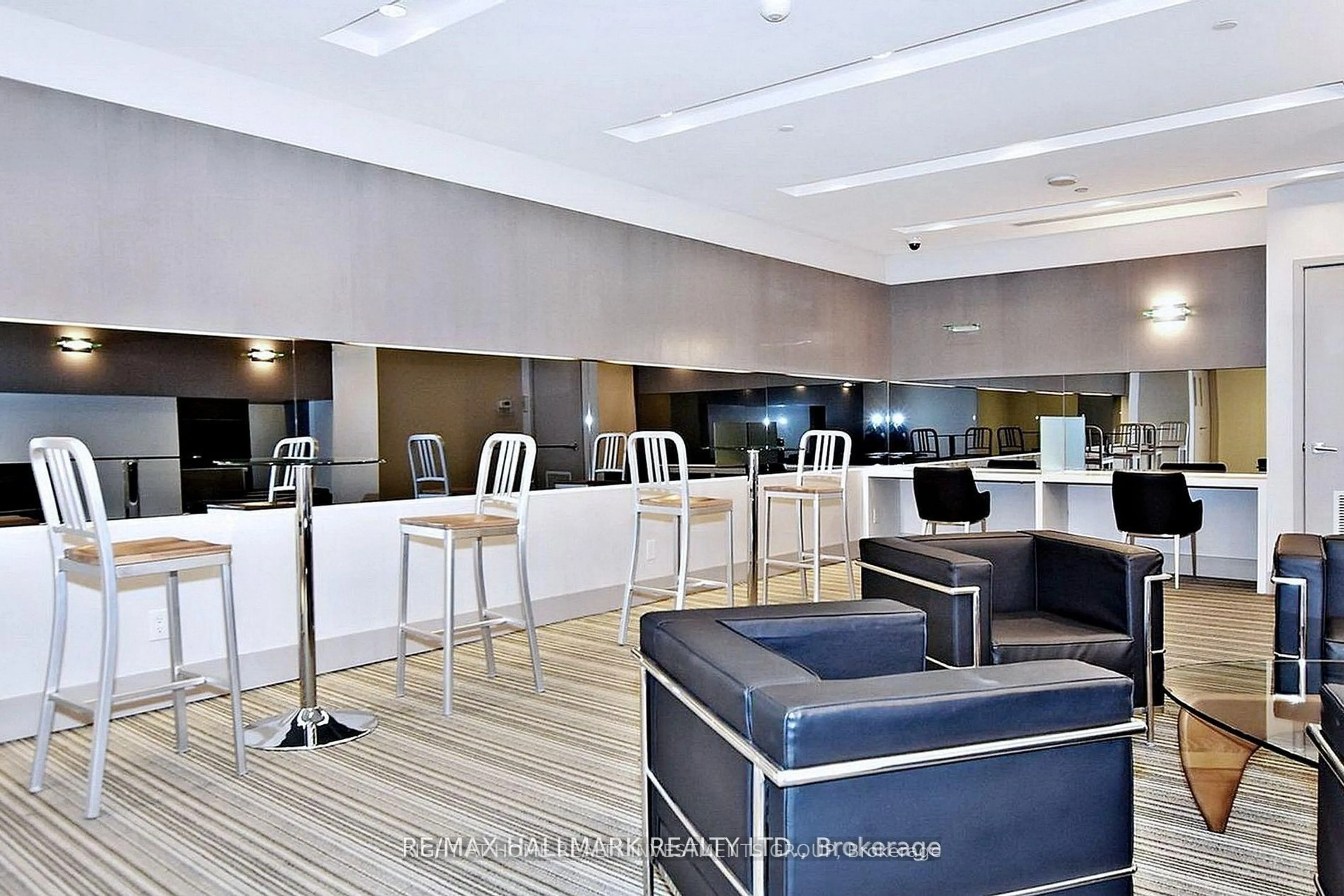 Unknown for 7165 Yonge St #833, Markham Ontario L3T 0C9