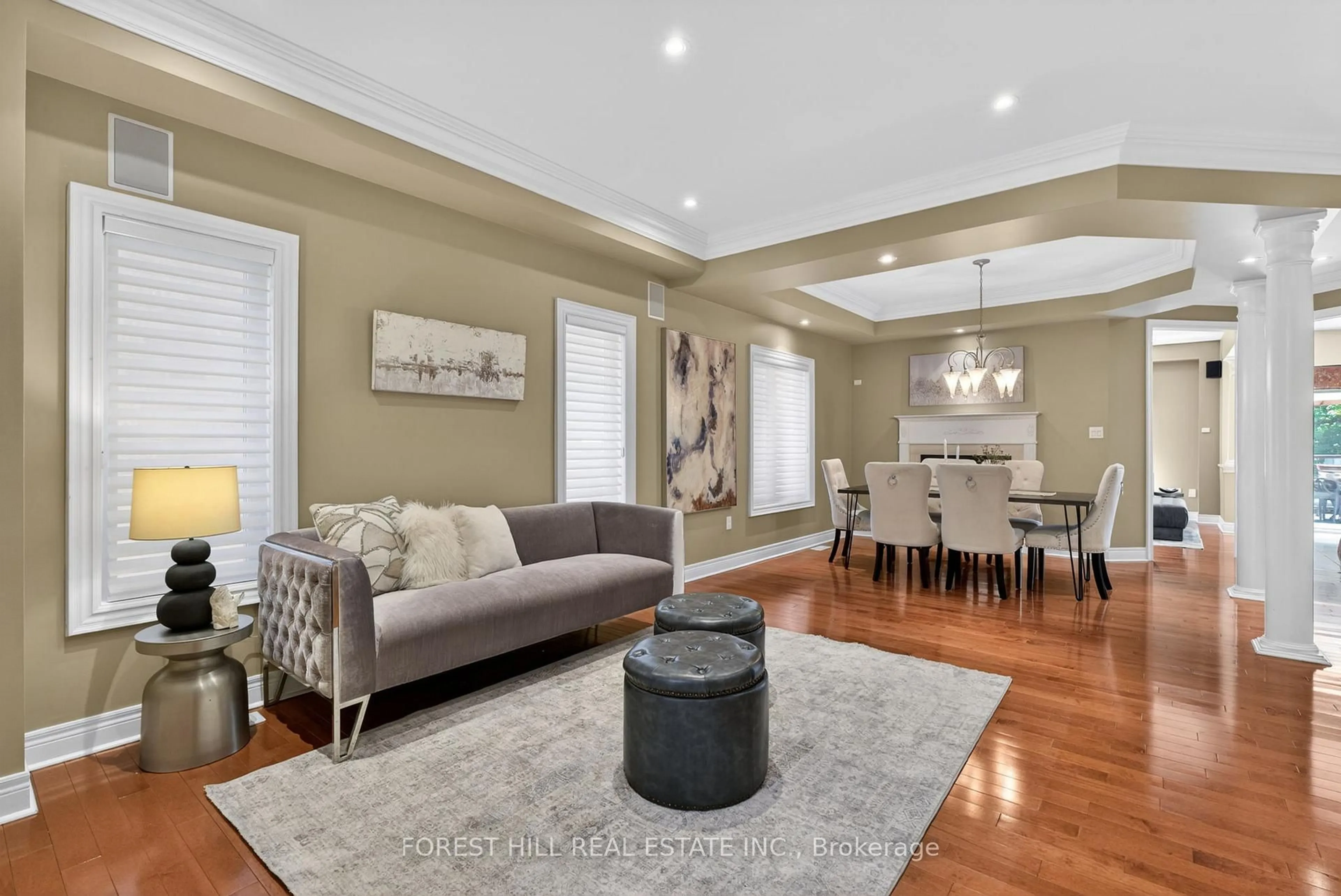 Unknown for 33 Chopin Blvd, Vaughan Ontario L4J 8Y6