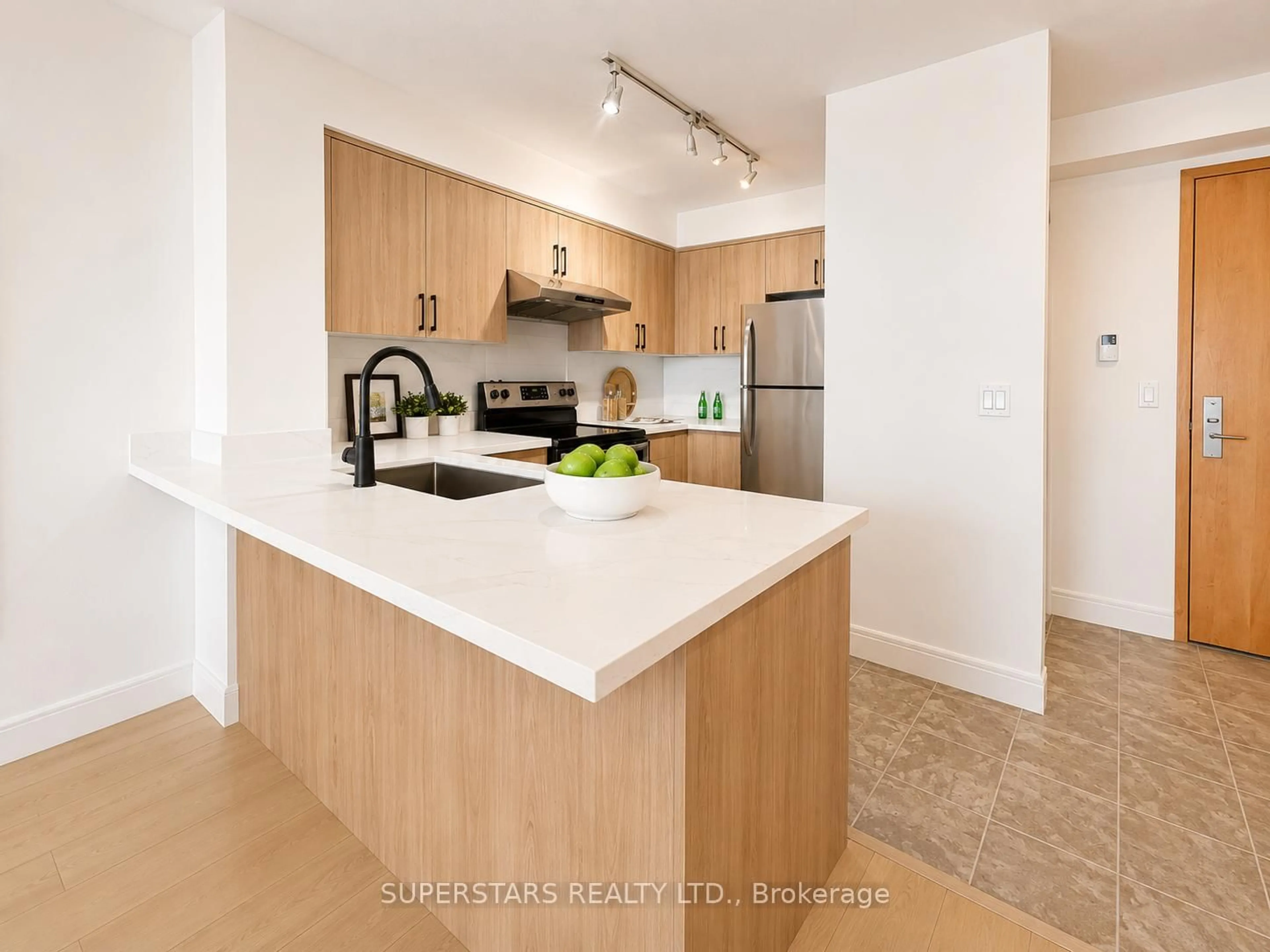 Standard kitchen, unknown for 62 Suncrest Blvd #509, Markham Ontario L3T 7Y6
