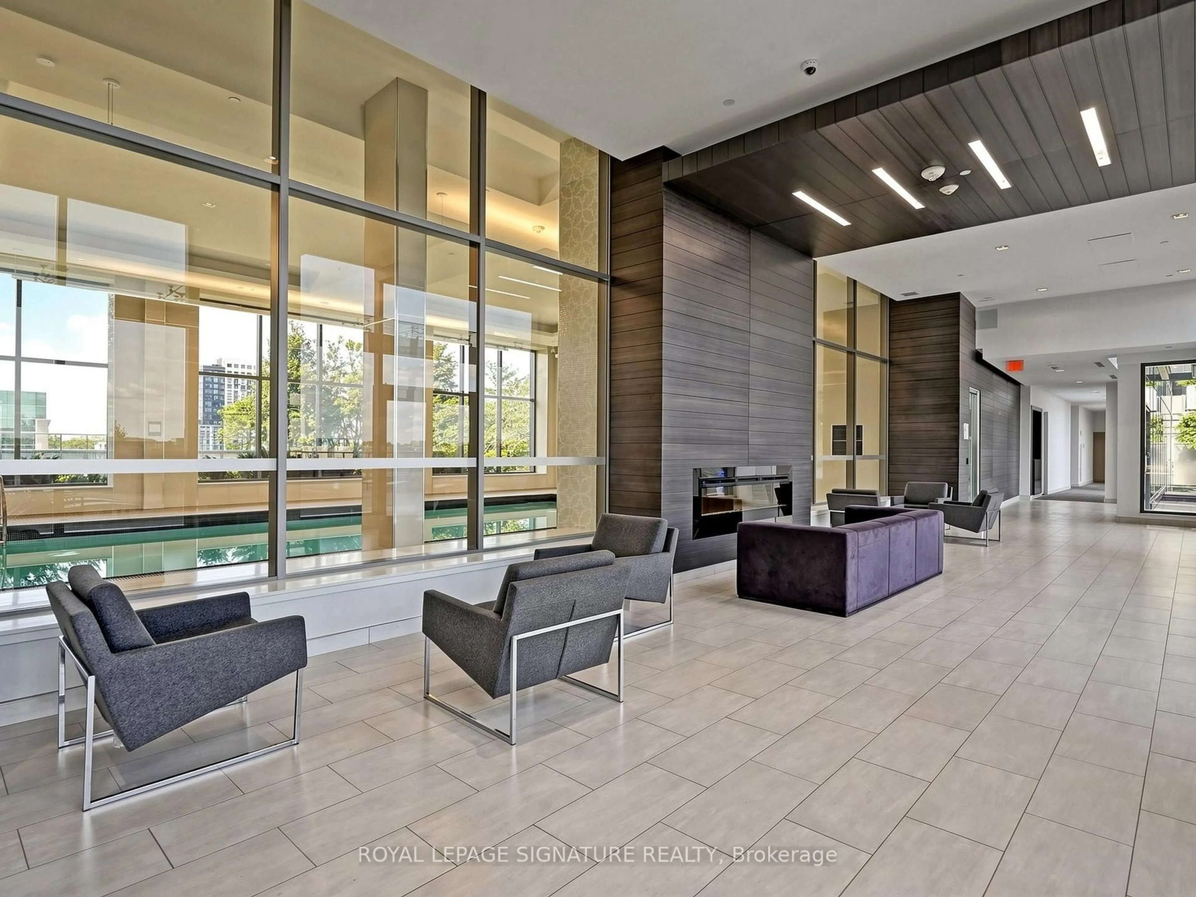Lobby for 55 Oneida Cres #1210, Richmond Hill Ontario L4B 0E8