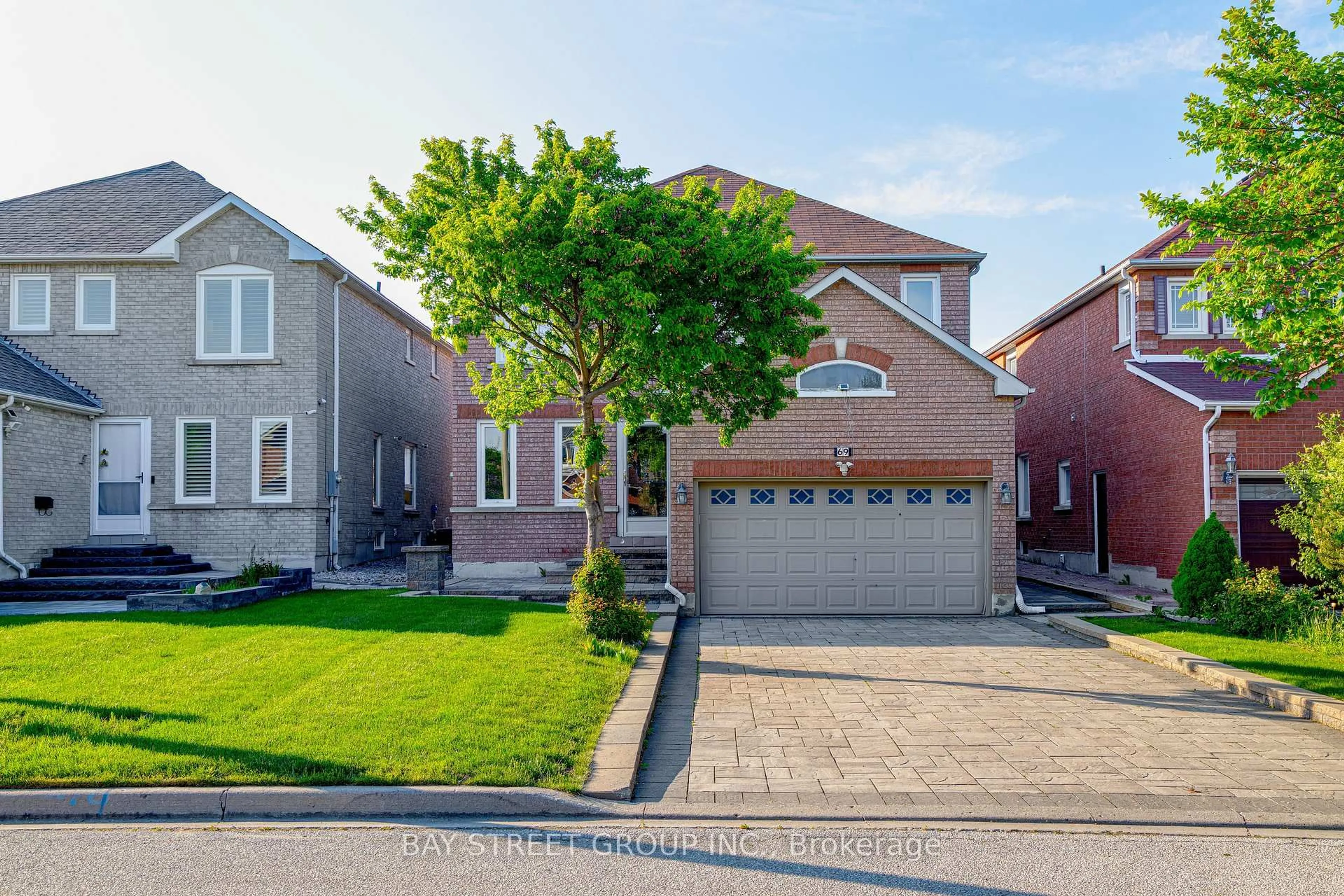 Home with brick exterior material, street for 69 Bilbermar Dr, Richmond Hill Ontario L4S 1B9