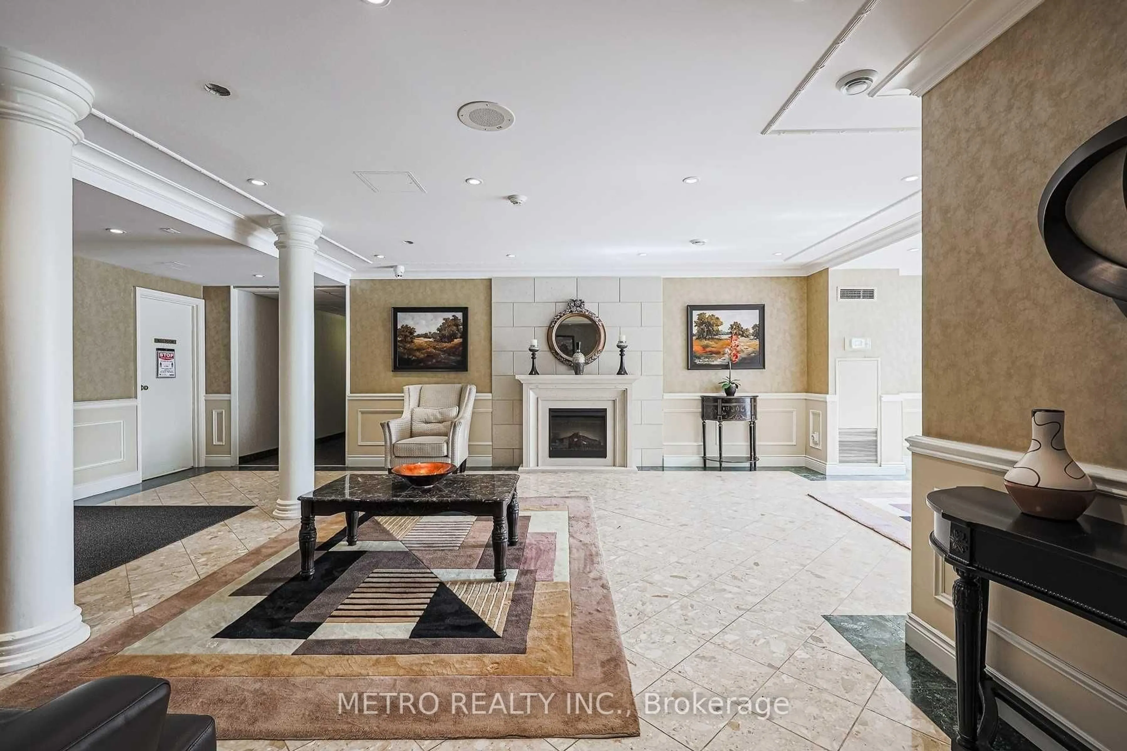 Lobby for 30 Harding Blvd #706, Richmond Hill Ontario L4C 1S8