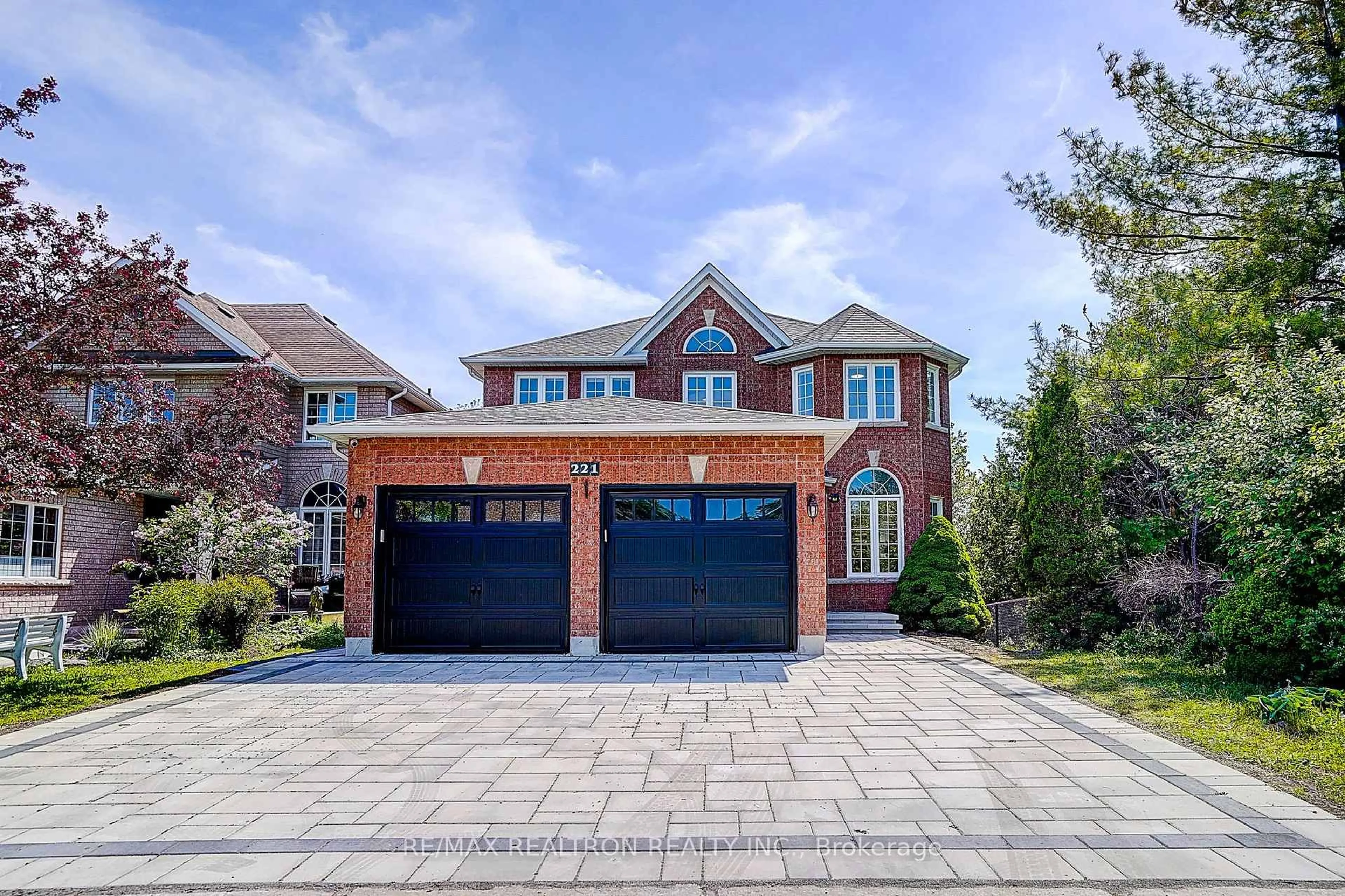 Home with brick exterior material, street for 221 Humberland Dr, Richmond Hill Ontario L4E 3T3