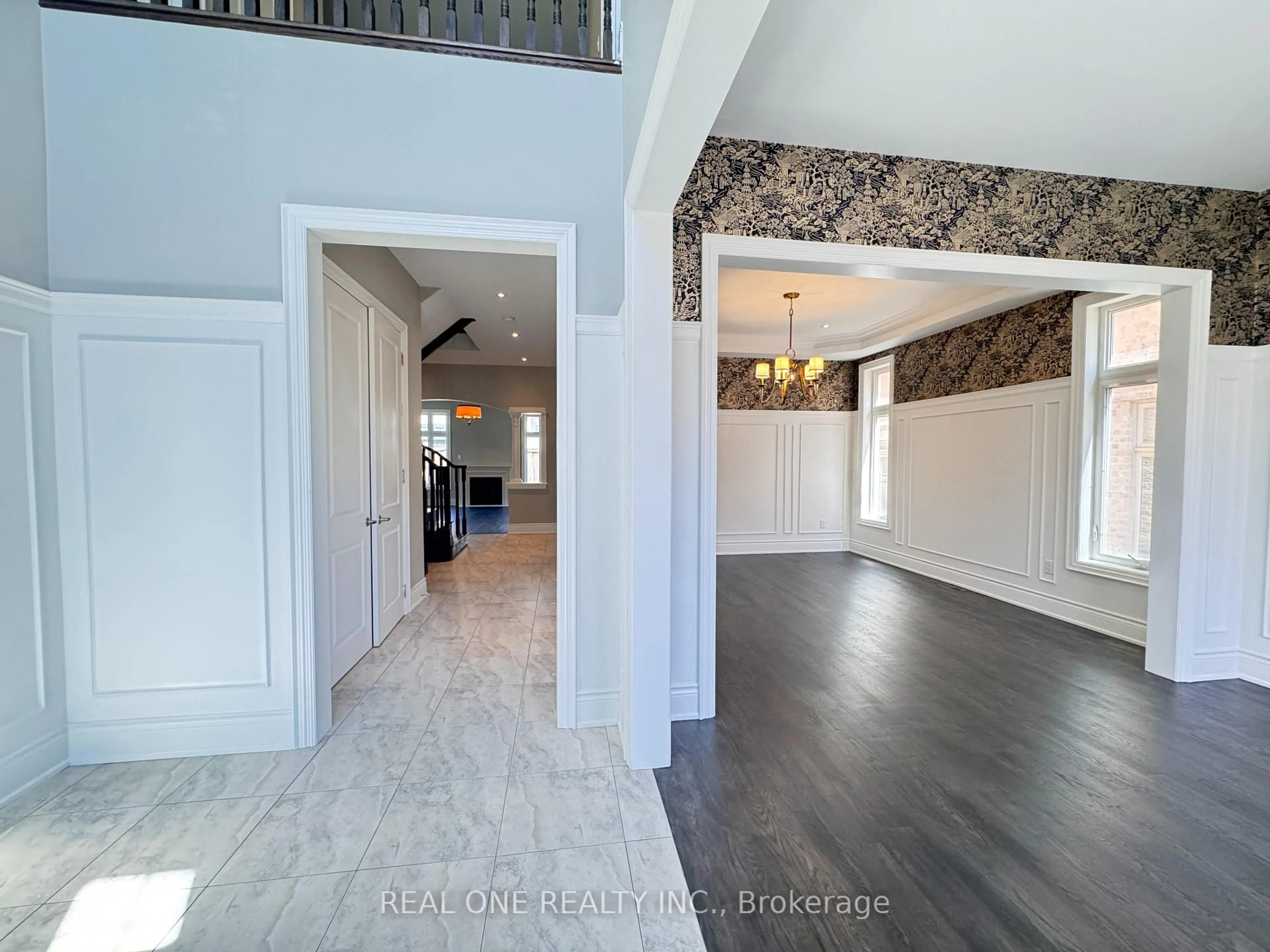 Indoor entryway for 111 Headwind Blvd, Vaughan Ontario L4H 4C7