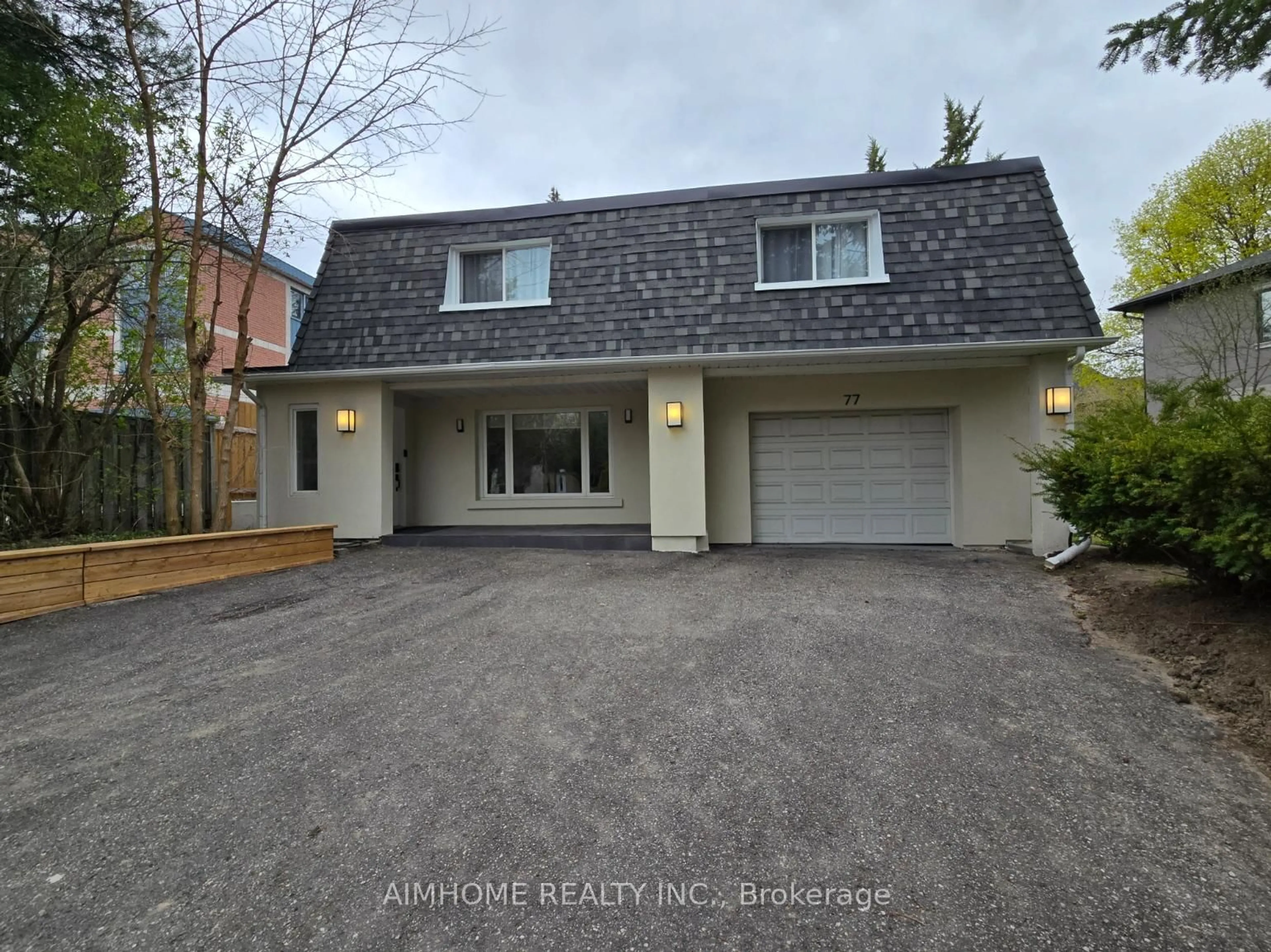 A pic from outside/outdoor area/front of a property/back of a property/a pic from drone, street for 77 Sunset Beach Rd, Richmond Hill Ontario L4E 3G7