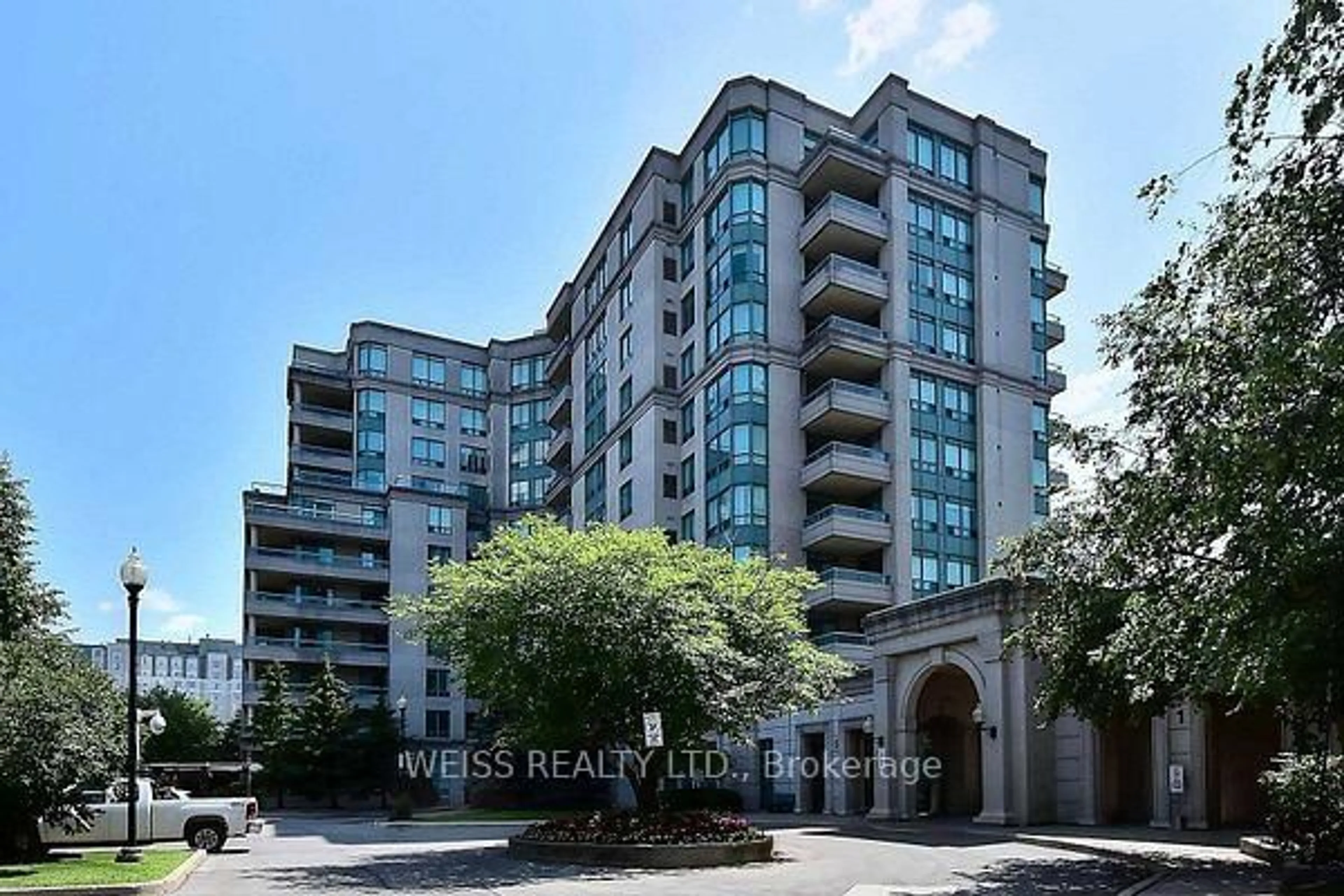 Indoor foyer for 5 Emerald Lane #710, Vaughan Ontario L4J 8P7