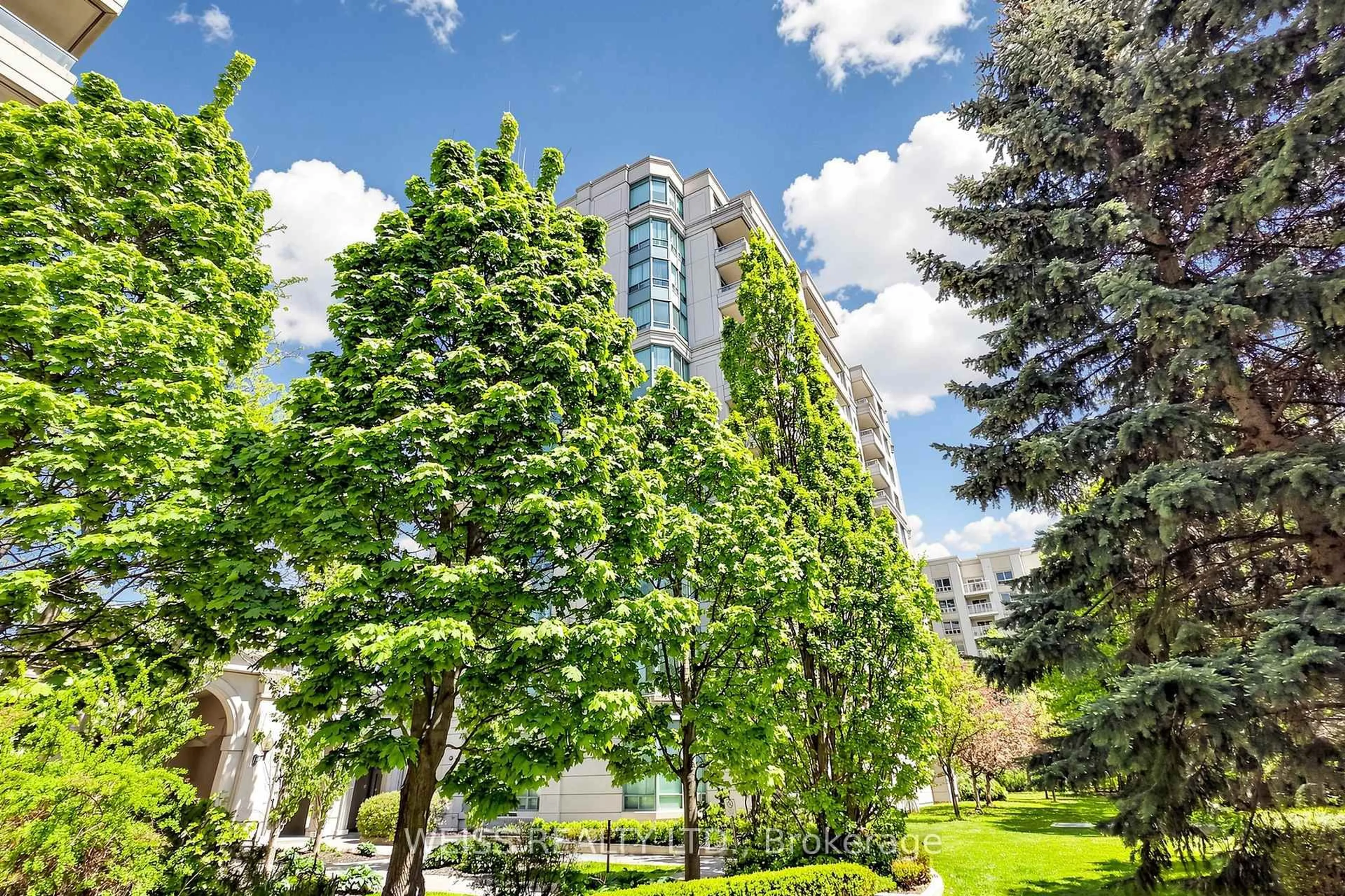 Patio, unknown for 5 Emerald Lane #710, Vaughan Ontario L4J 8P7