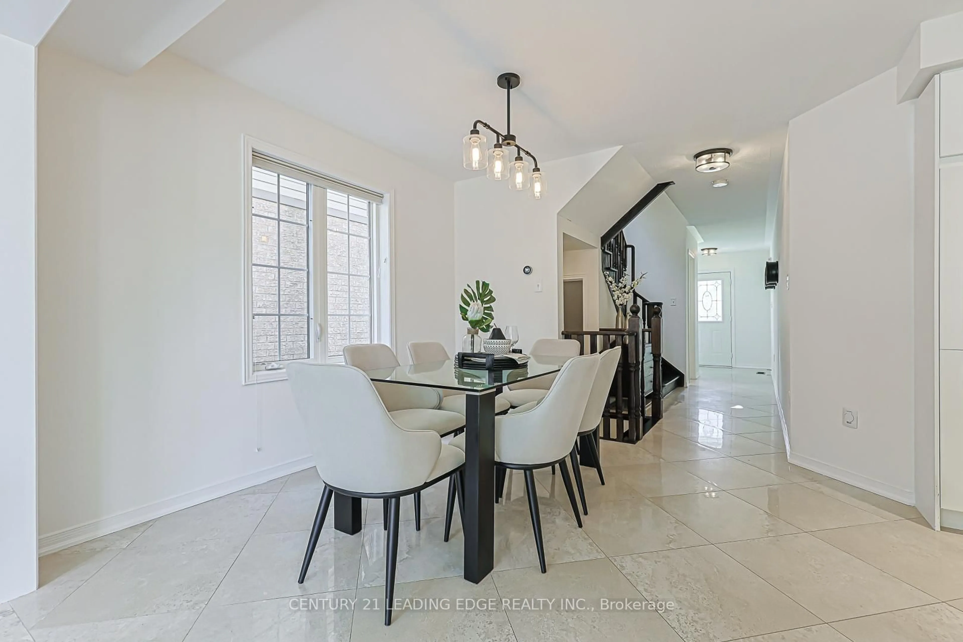 Dining room, ceramic/tile floor for 3 Christian Hoover Dr, Whitchurch-Stouffville Ontario L4A 0X4