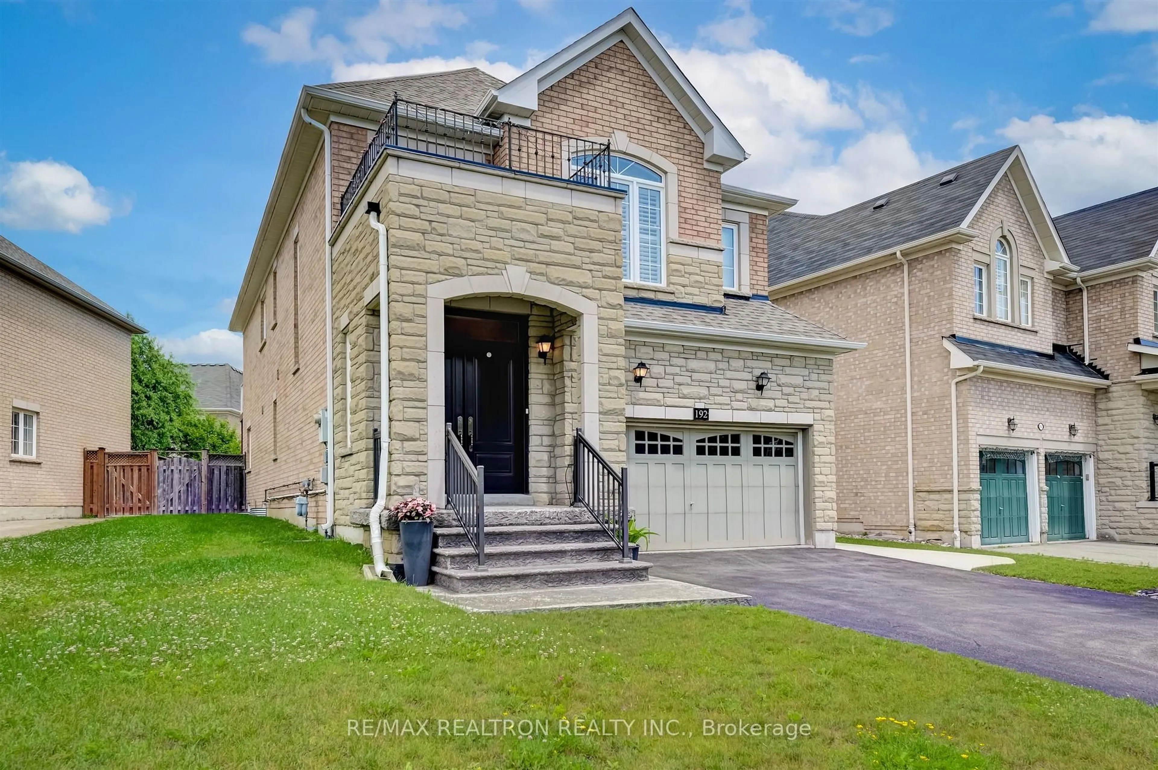 Home with brick exterior material, street for 192 Israel Zilber Dr, Vaughan Ontario L6A 0L3