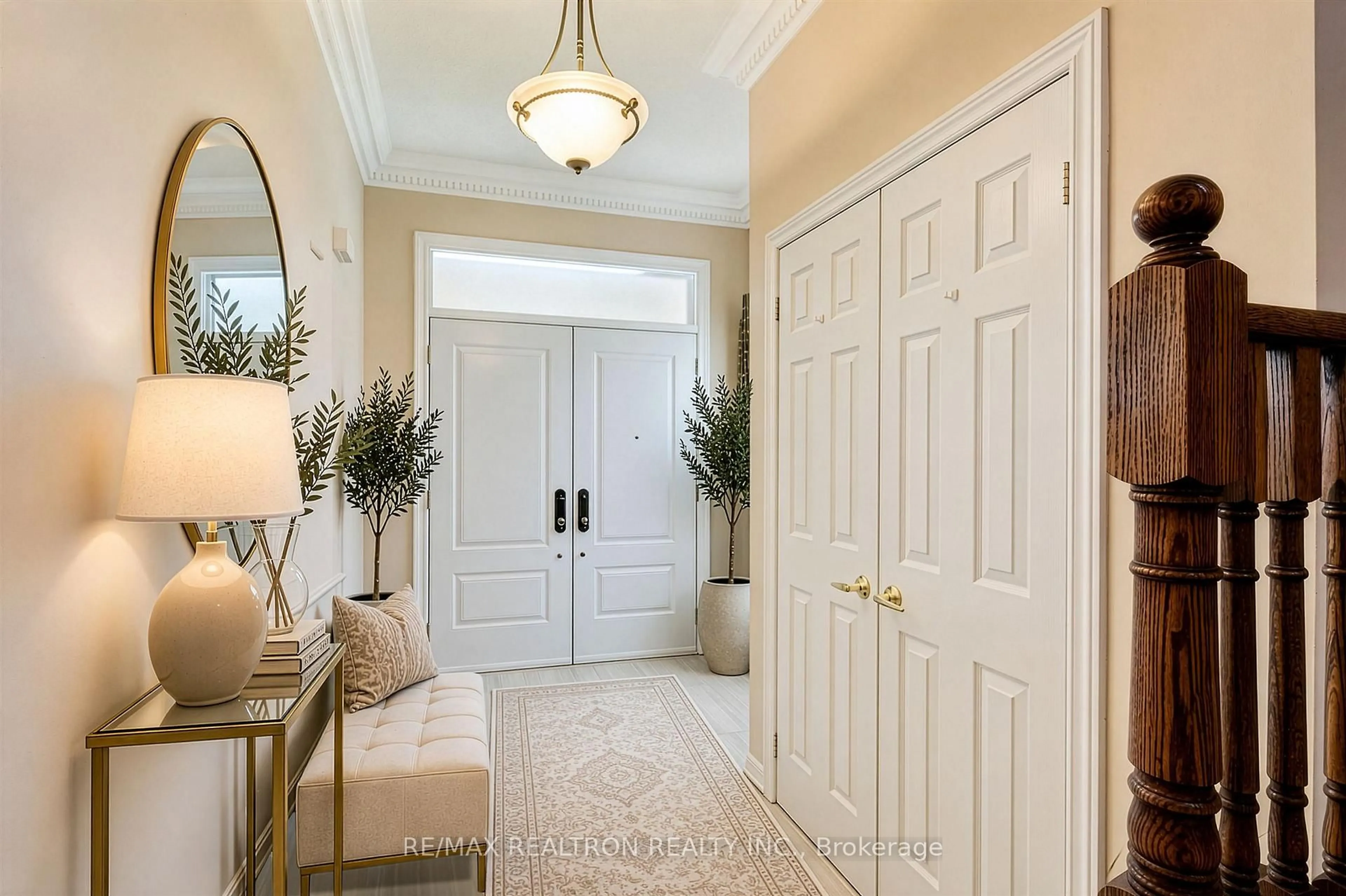 Indoor entryway for 192 Israel Zilber Dr, Vaughan Ontario L6A 0L3