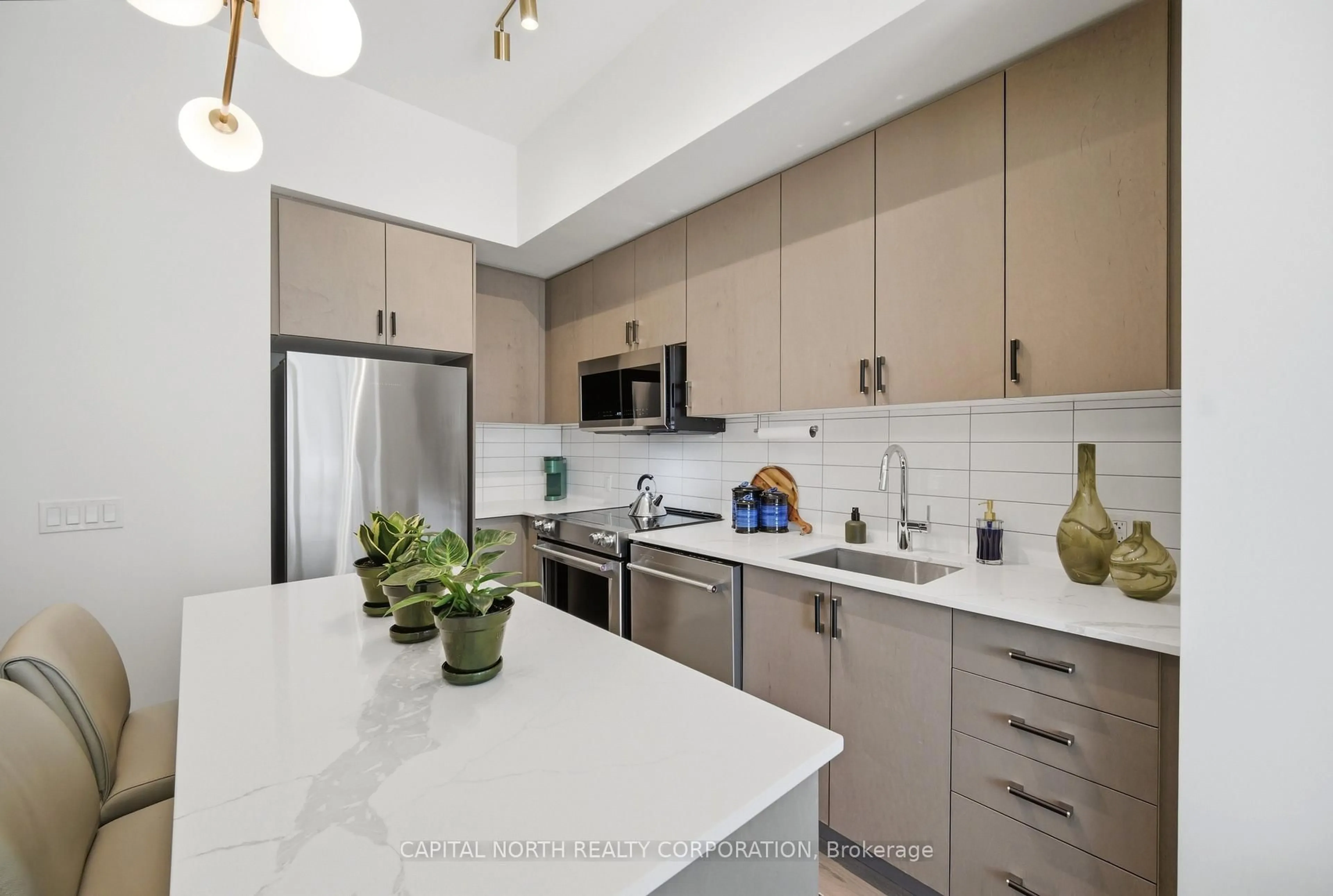 Contemporary kitchen, ceramic/tile floor for 9000 Jane St #620, Vaughan Ontario L4K 2M9