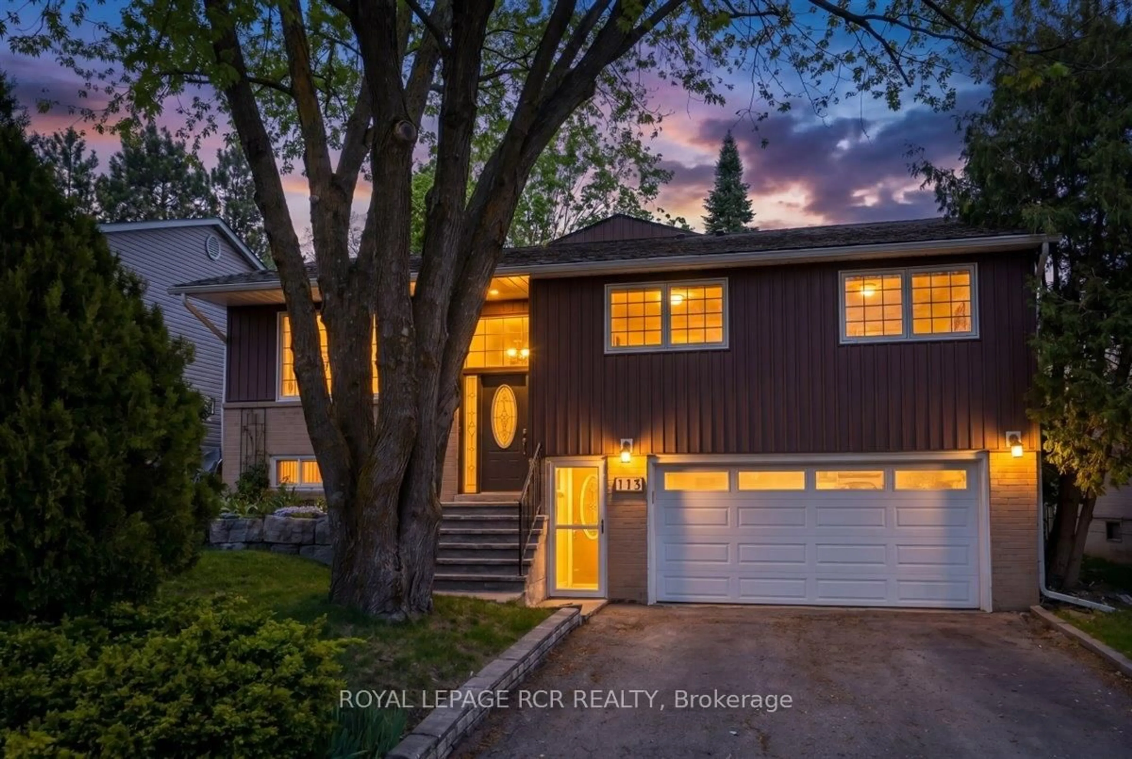 Unknown for 115 Beswick Dr, Newmarket Ontario L3Y 1E8
