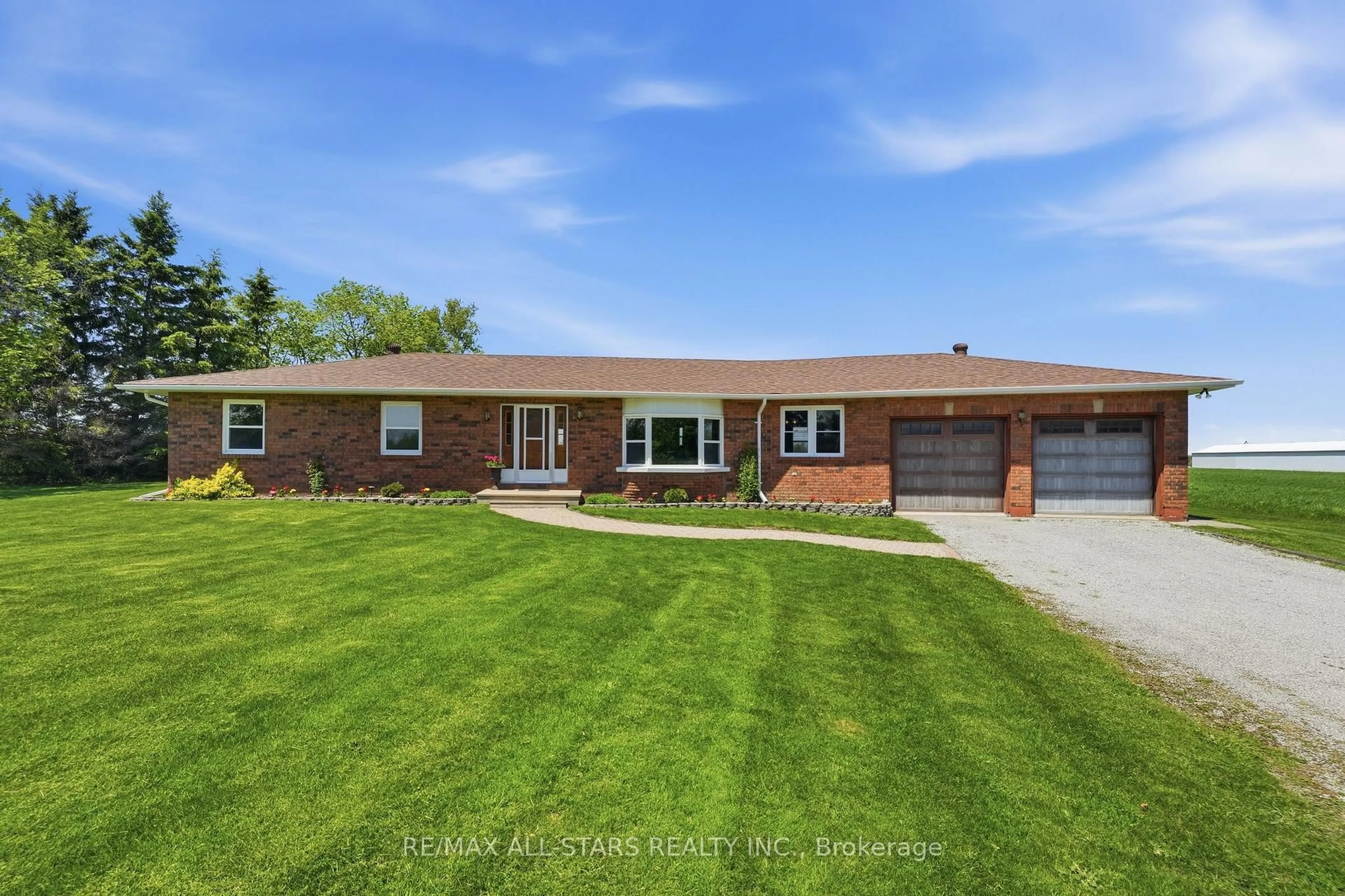 Home with brick exterior material, street for 142 Country Mile Lane, Georgina Ontario L0E 1R0