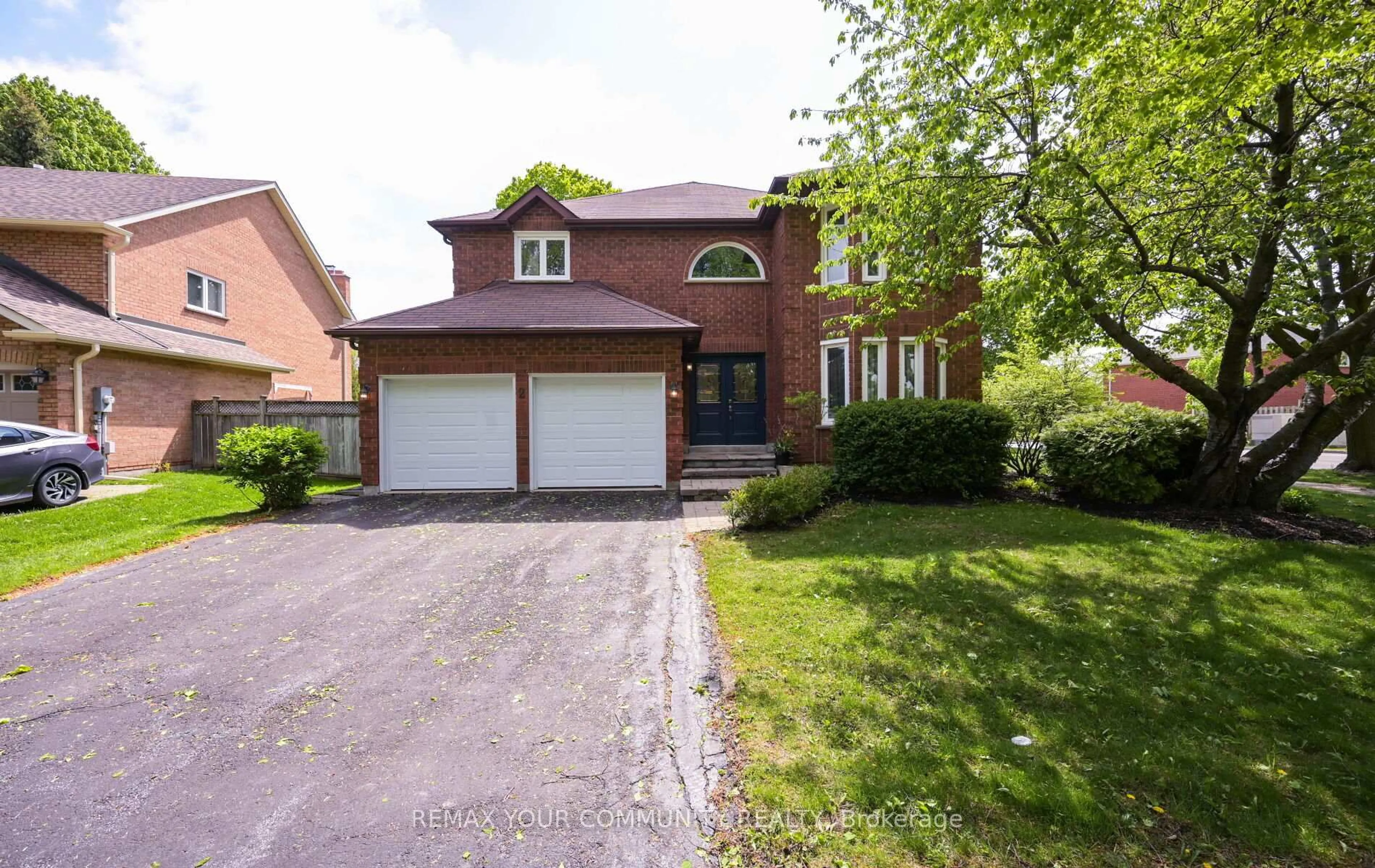 Home with brick exterior material, street for 2 Ballard Cres, Newmarket Ontario L3X 1S3