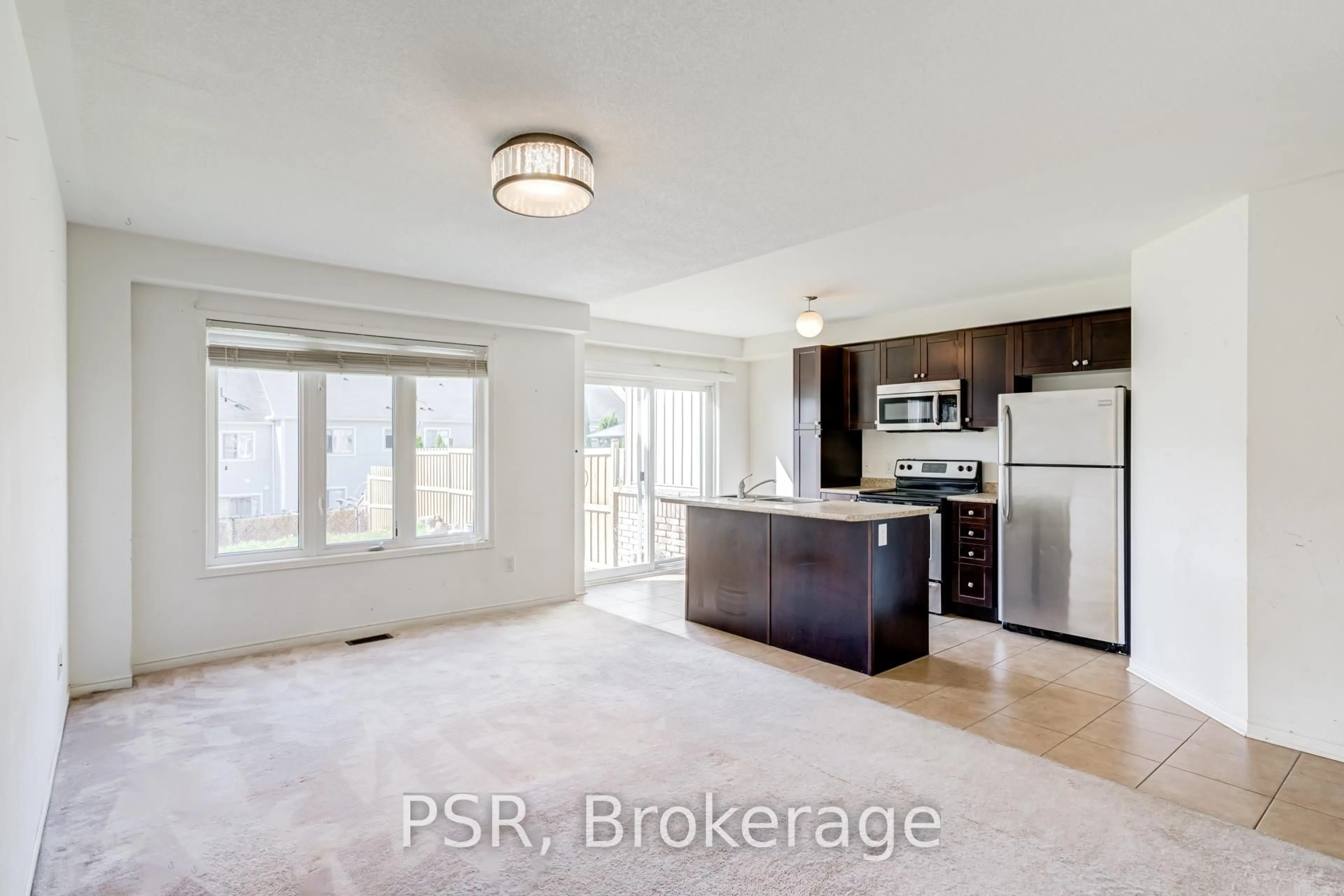 Open concept kitchen, unknown for 69 Orr Dr, Bradford West Gwillimbury Ontario L3Z 0B9