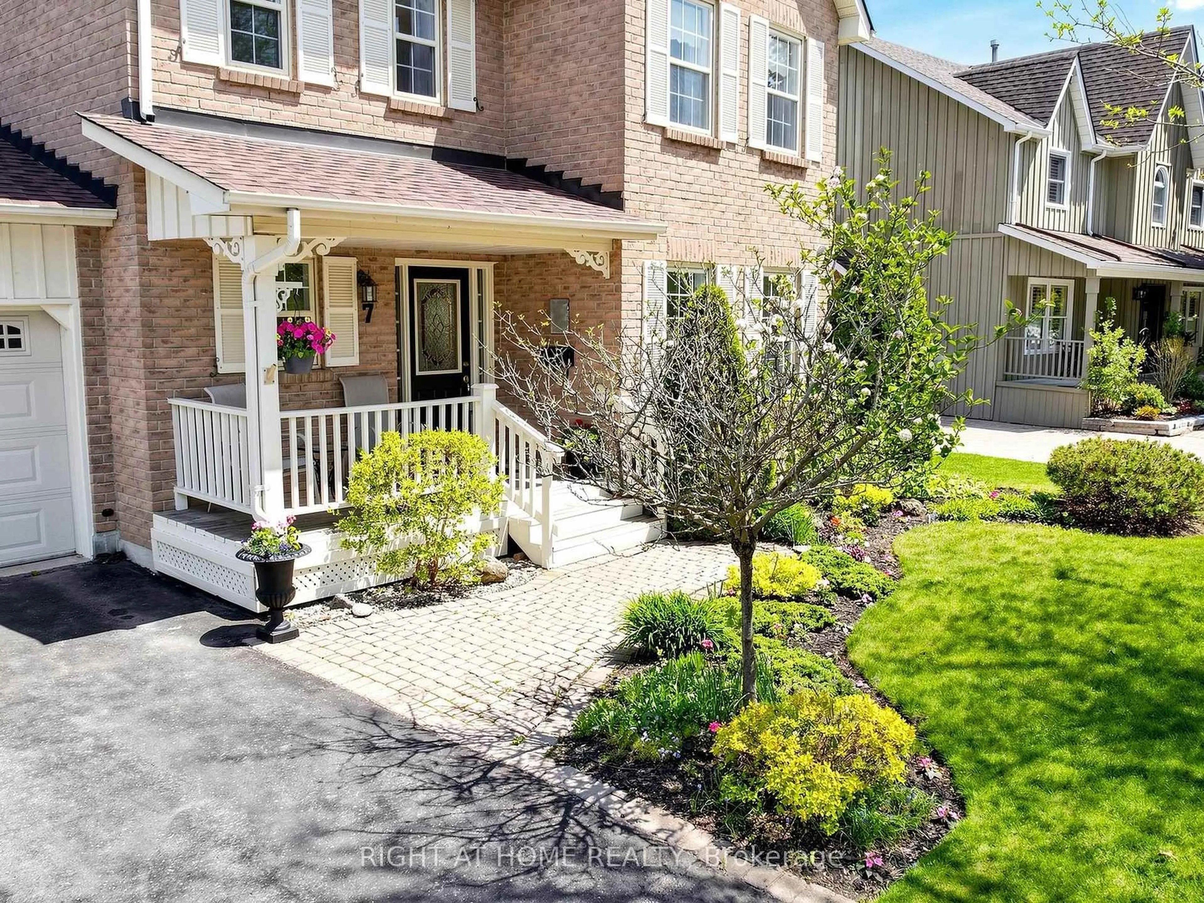 Unknown for 75 Quaker Village Dr, Uxbridge Ontario L9P 1A3