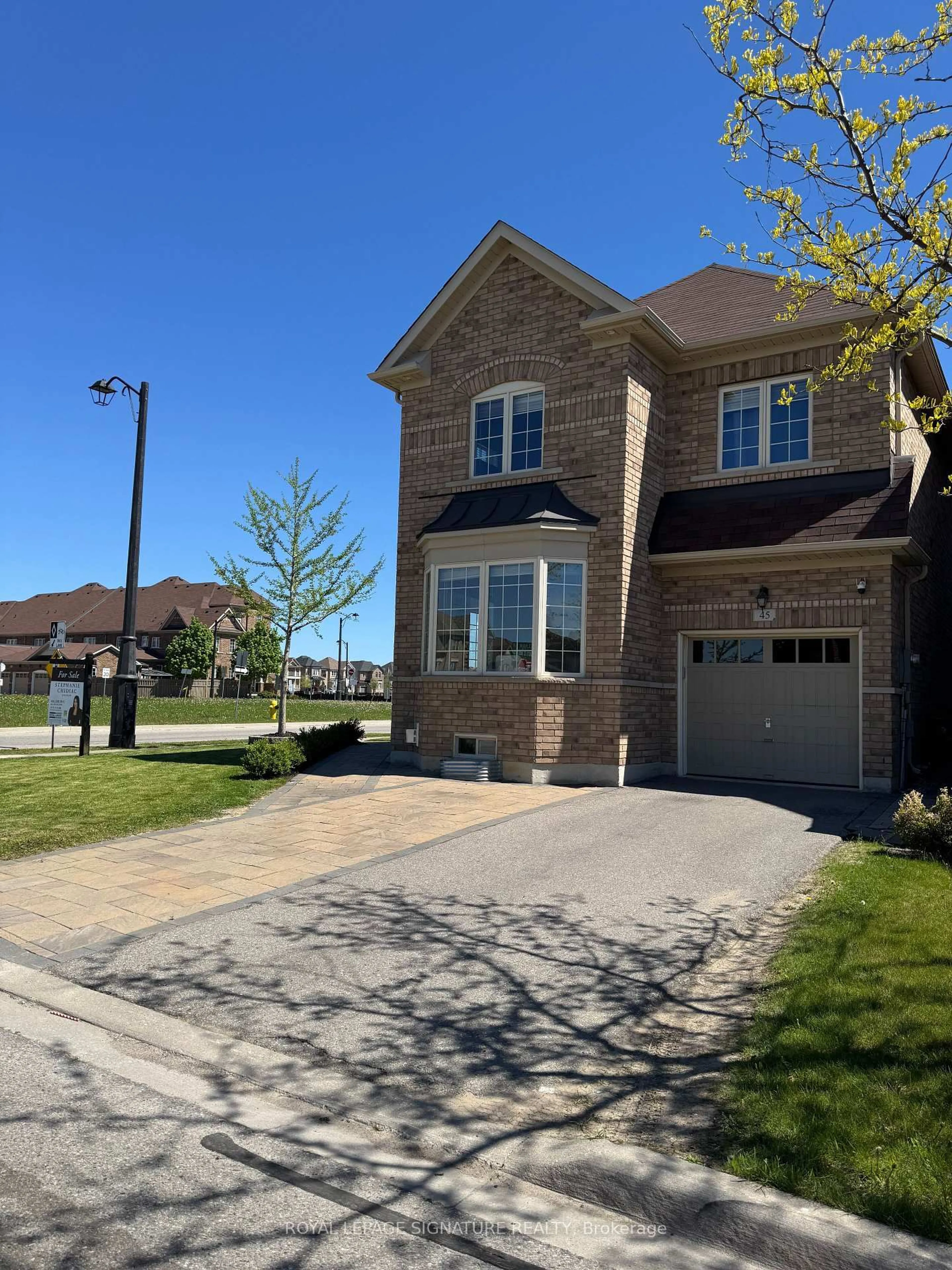 Home with brick exterior material, street for 45 Pelham Dr, Vaughan Ontario L4H 3Z8