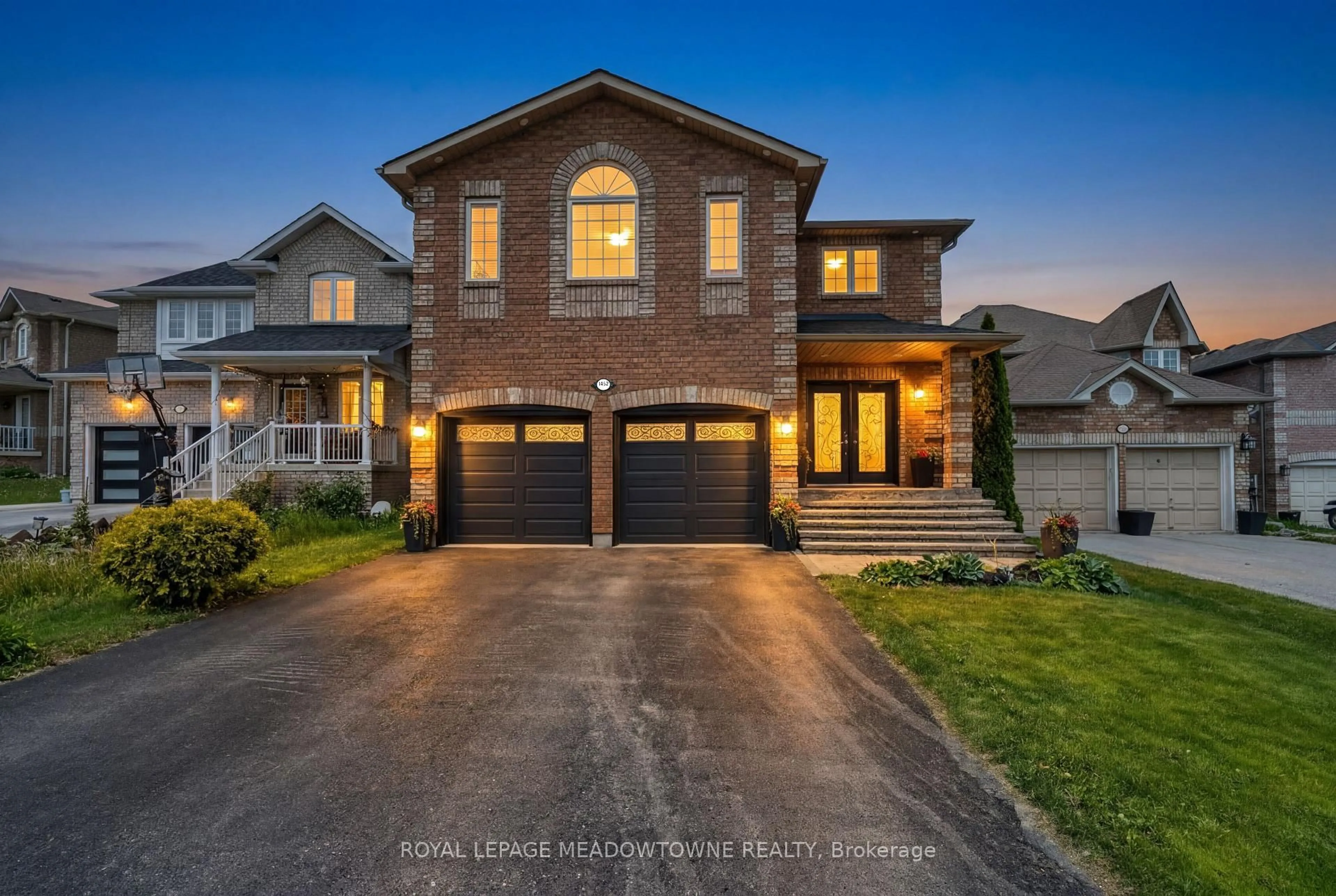 Home with brick exterior material, street for 1452 Bassingthwaite Crt, Innisfil Ontario L9S 0E1