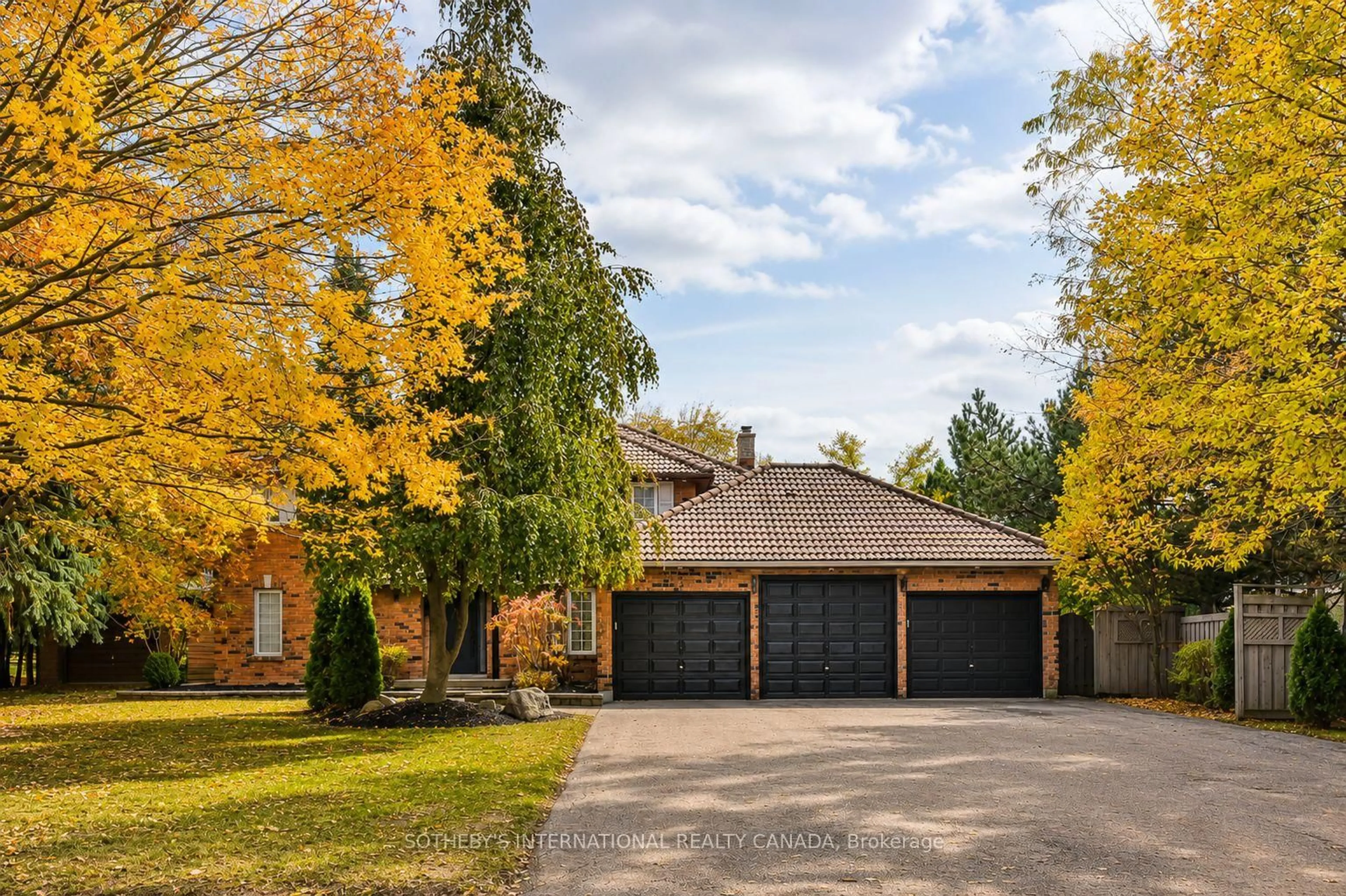 Home with brick exterior material, street for 23 Hill Farm Rd, King Ontario L0G 1N0