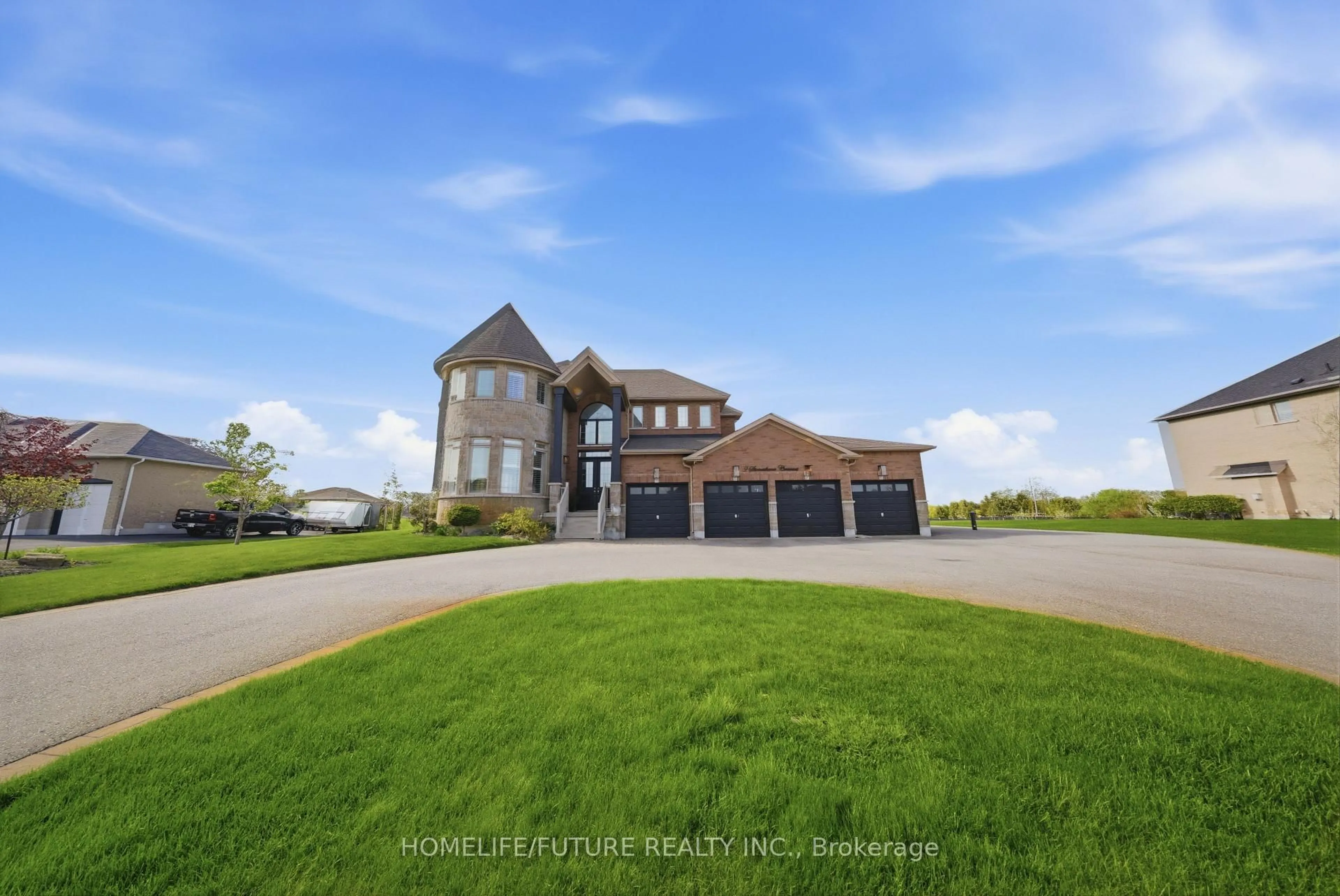 A pic from outside/outdoor area/front of a property/back of a property/a pic from drone, water/lake/river/ocean view for 9 Stonesthrow Cres, Uxbridge Ontario L0C 1A0