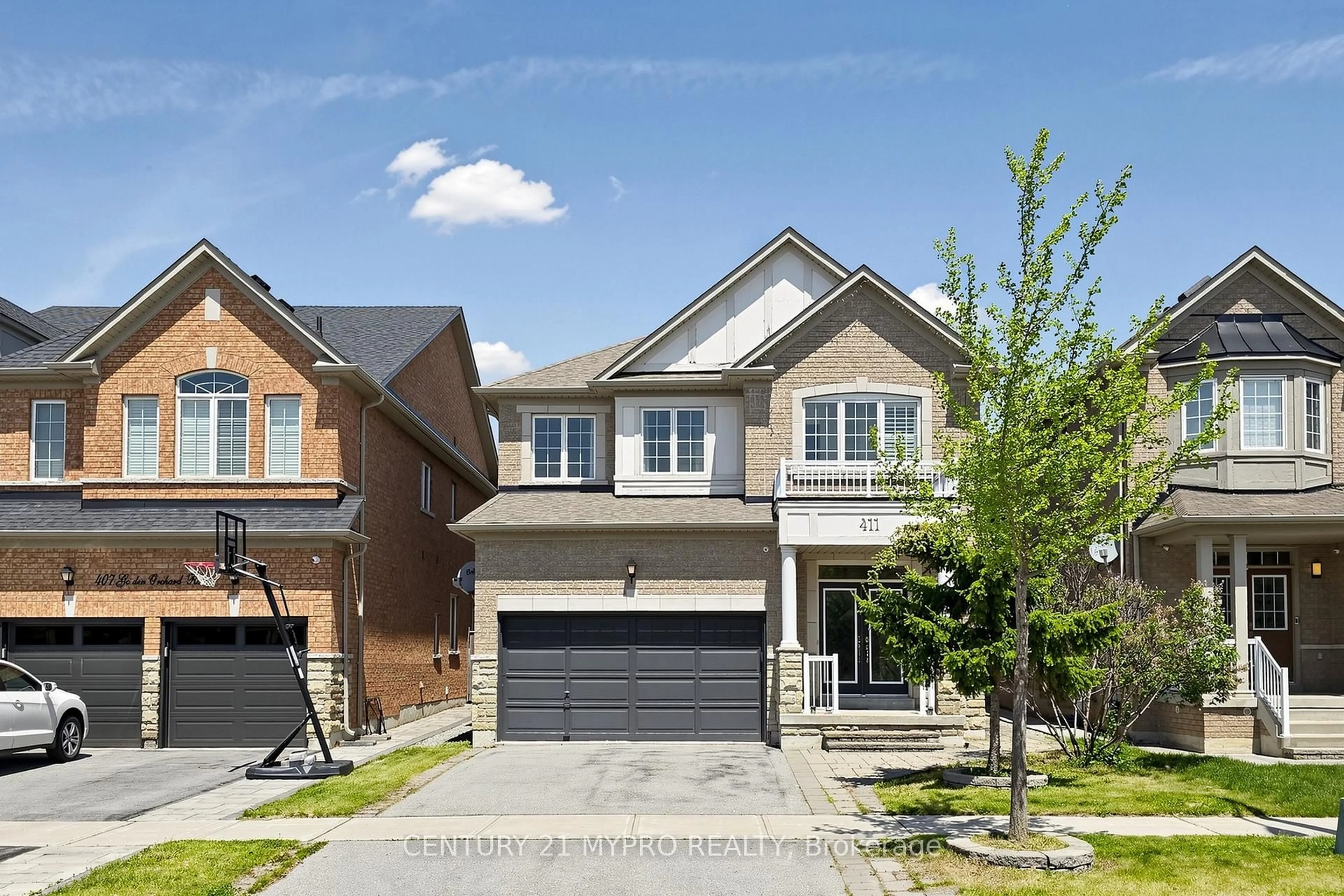 Home with brick exterior material, street for 411 Golden Orchard Rd, Vaughan Ontario L6A 0M5