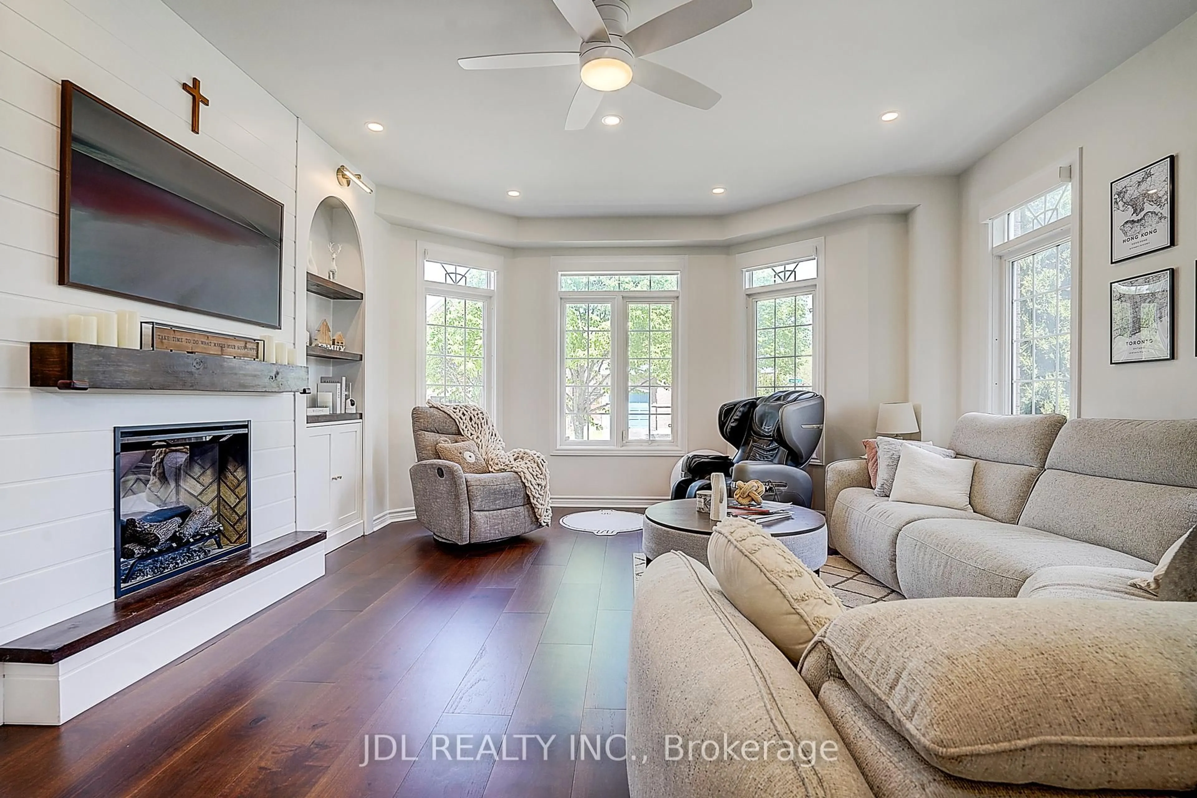 Living room with furniture, unknown for 1 Miramar Dr, Markham Ontario L6E 1Z6