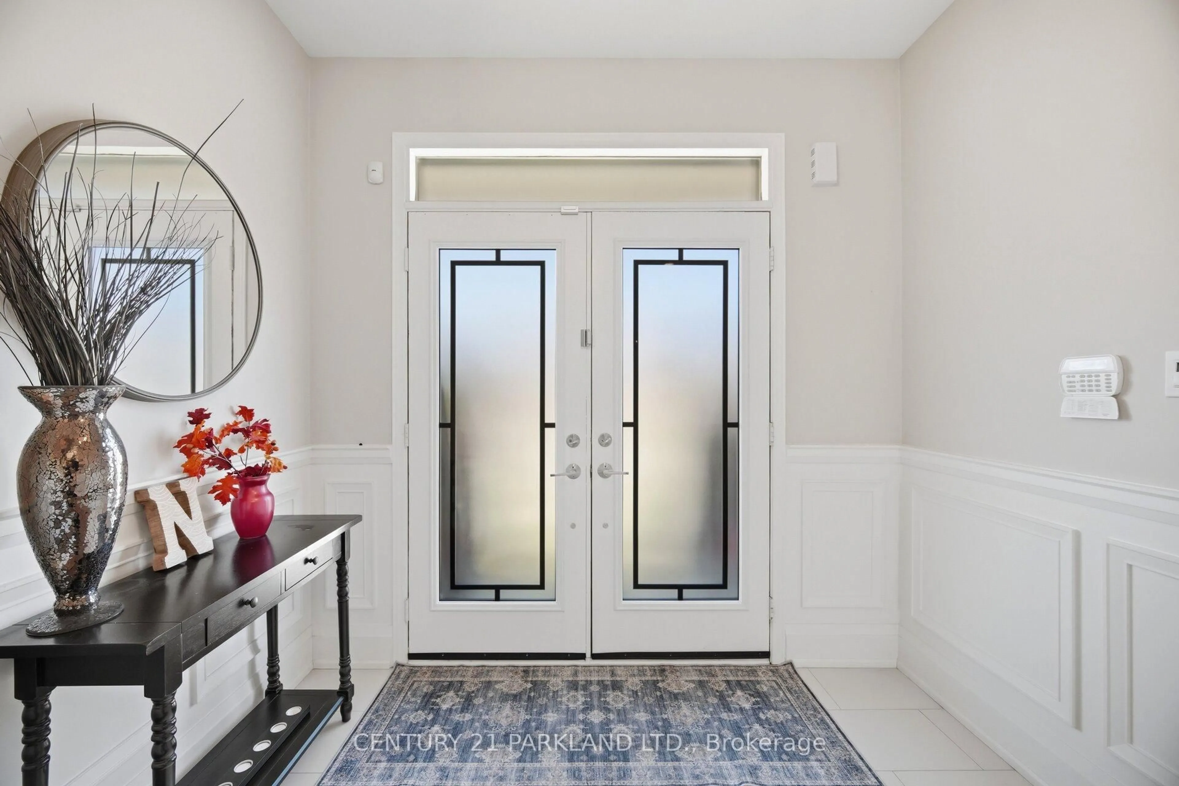 Indoor entryway for 62 James Mccullough Rd, Whitchurch-Stouffville Ontario L4A 0Z3