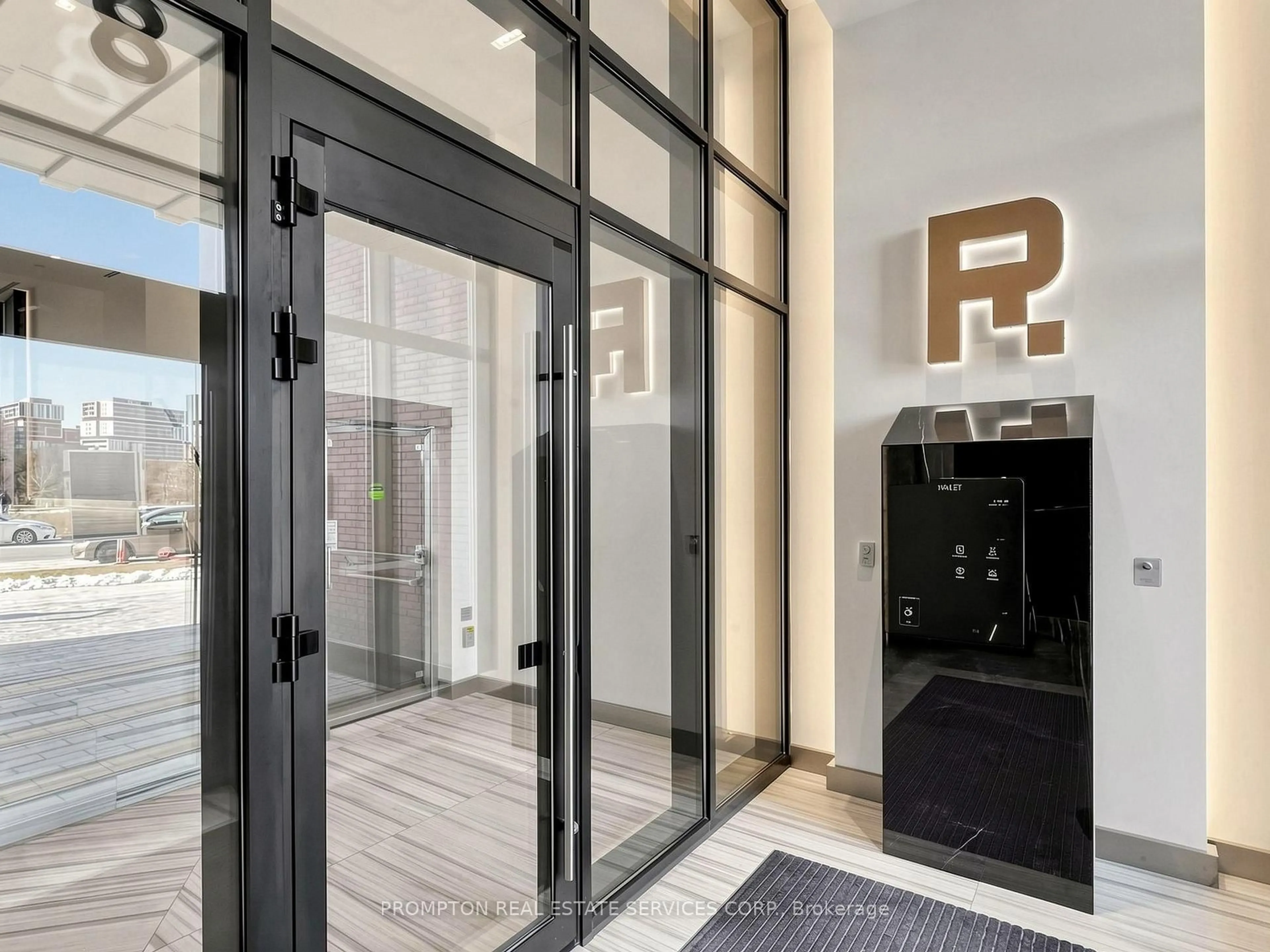 Indoor foyer for 8 Water Walk Dr #507, Markham Ontario L3R 6L4