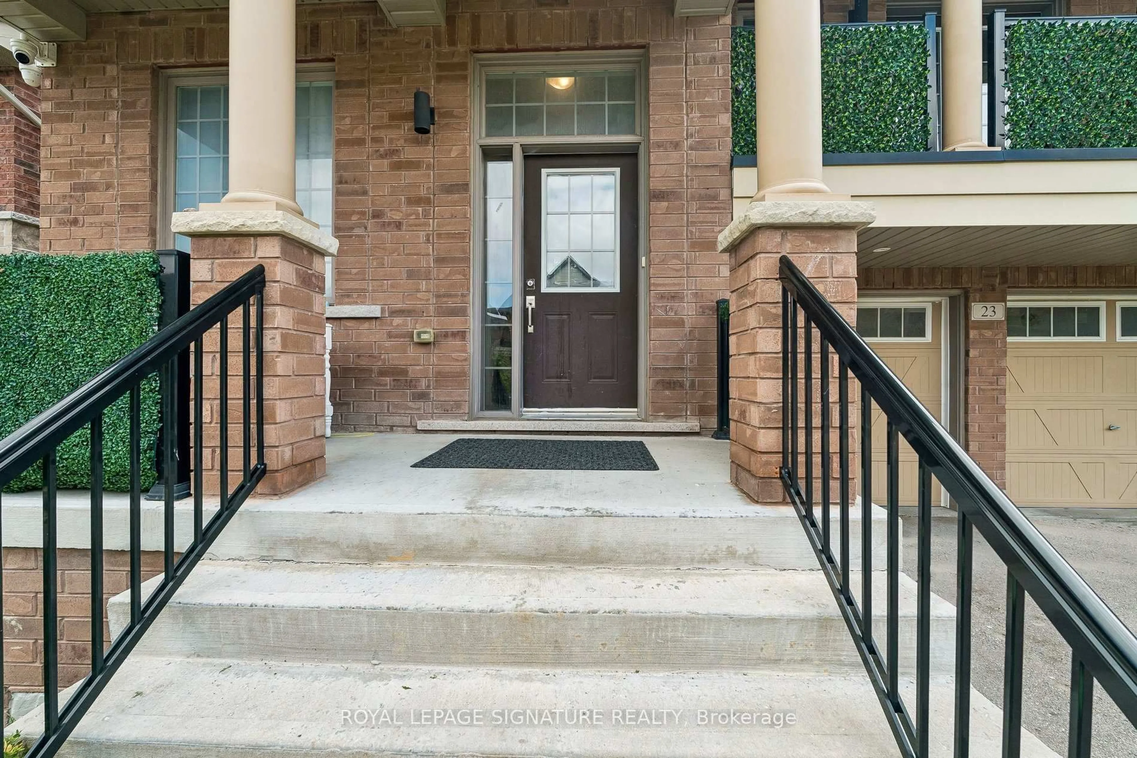 Unknown for 23 Cyprus Glen, East Gwillimbury Ontario L9N 0S9