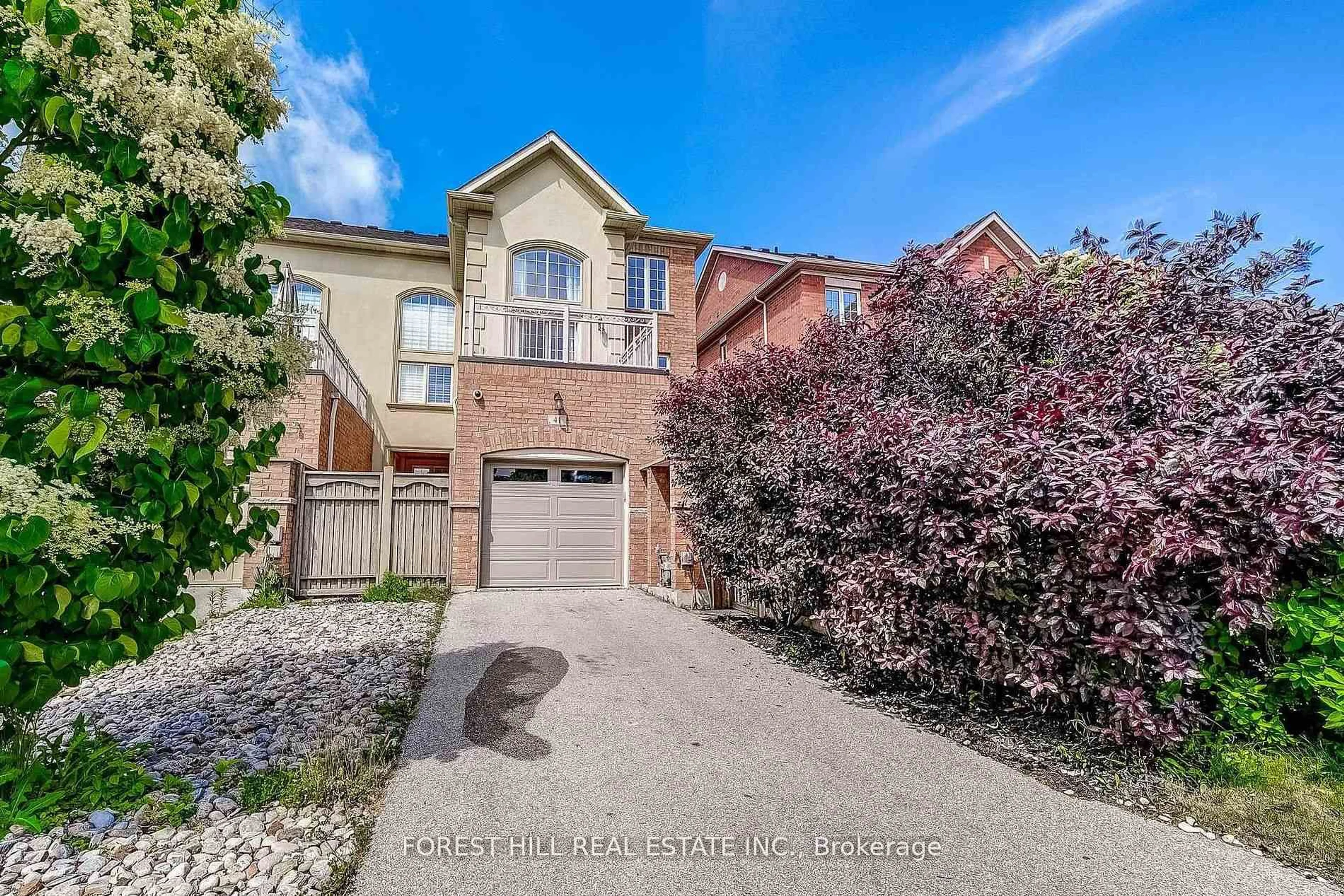 A pic from outside/outdoor area/front of a property/back of a property/a pic from drone, street for 41 Poetry Dr, Vaughan Ontario L4H 3R1