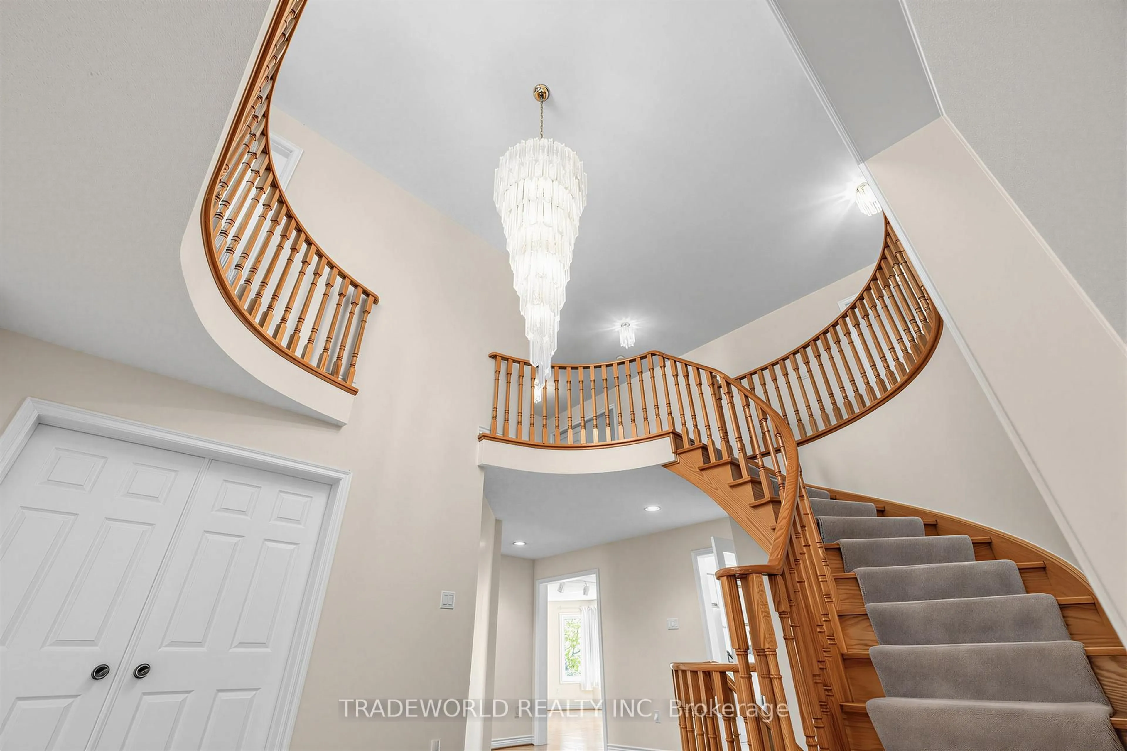 Unknown for 3 Ardwold Gate, Richmond Hill Ontario L4B 2J9