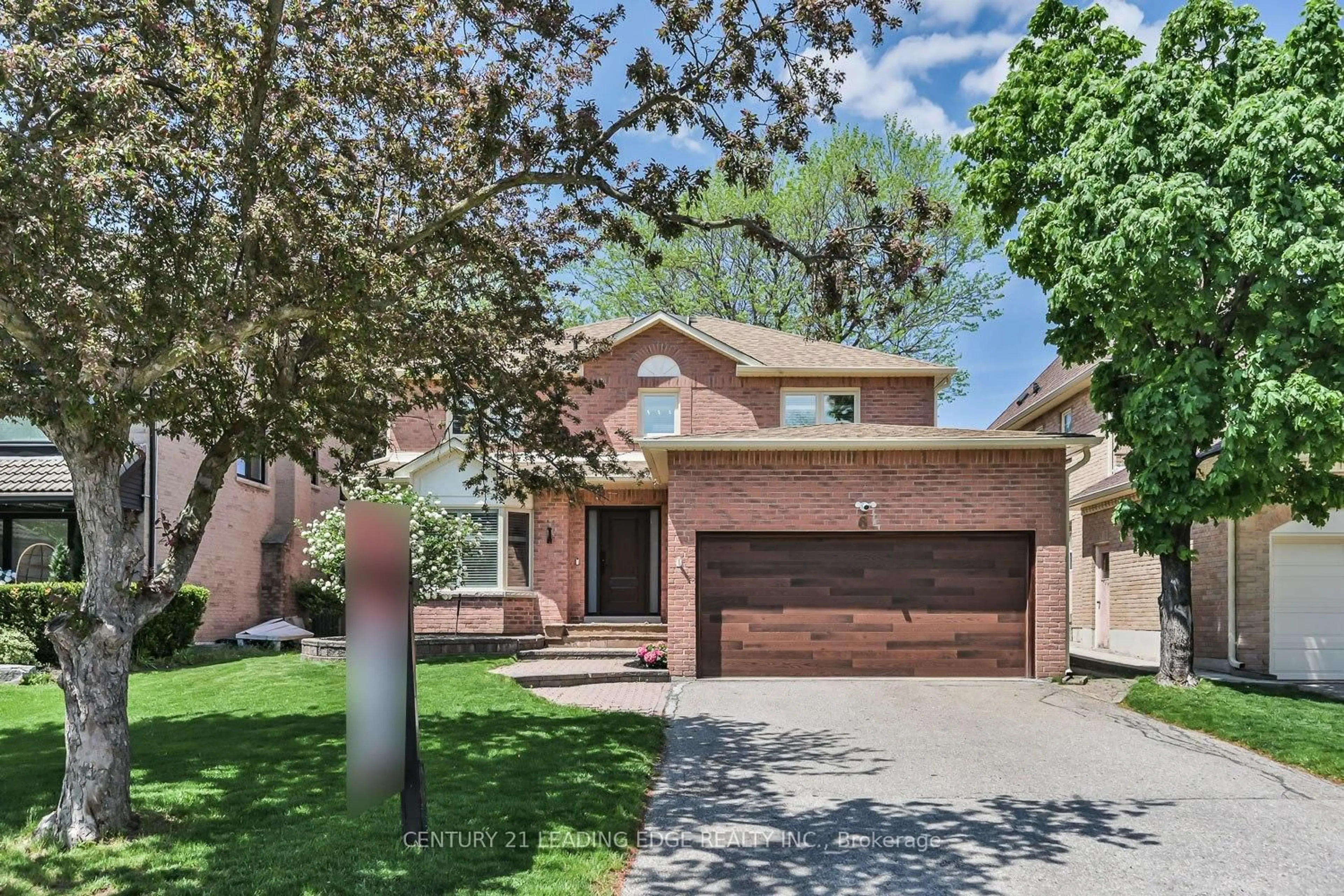Home with brick exterior material, street for 6 Dalecroft Circ, Markham Ontario L3R 6J6