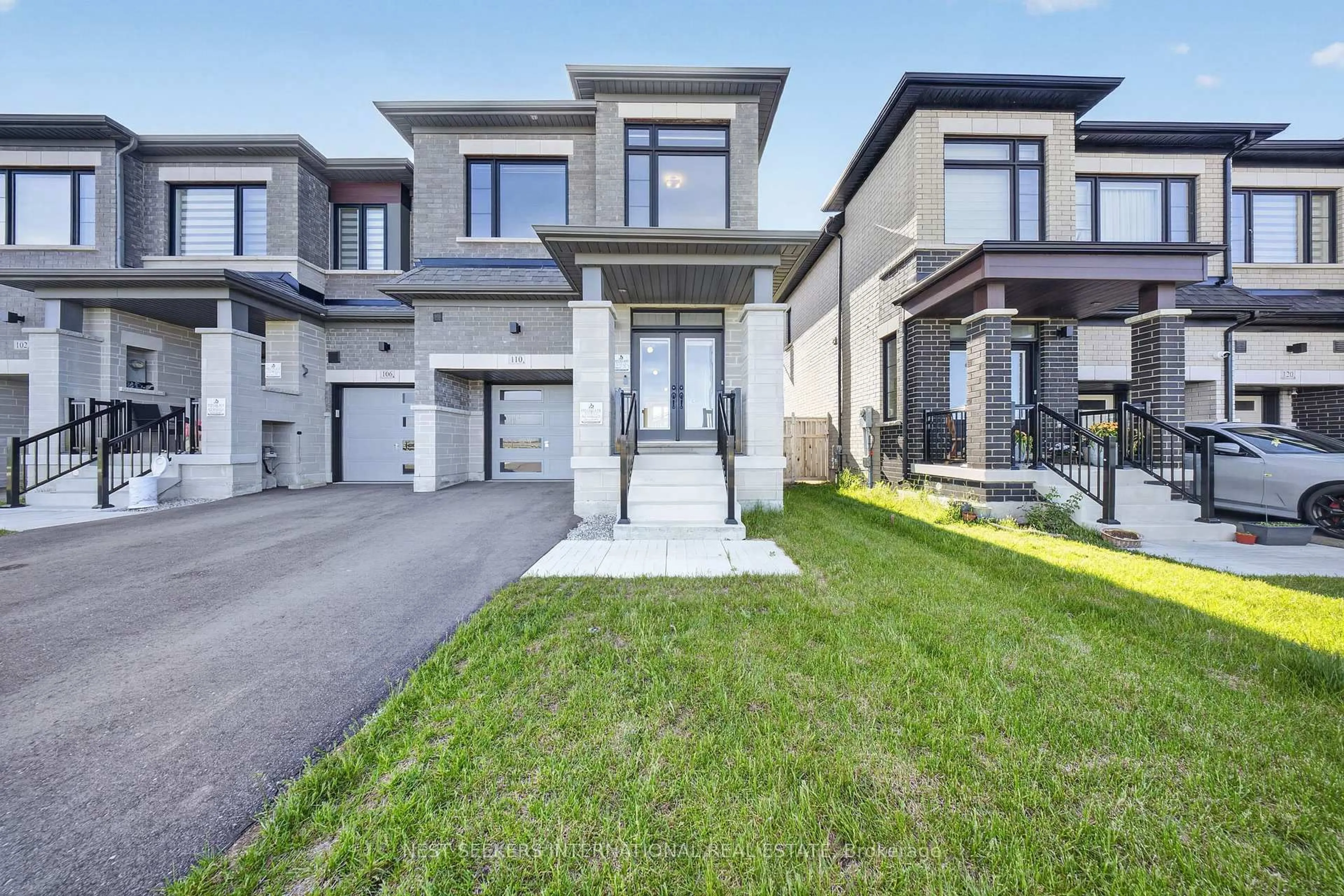 Unknown for 110 Hartington St, Vaughan Ontario L4H 5J7