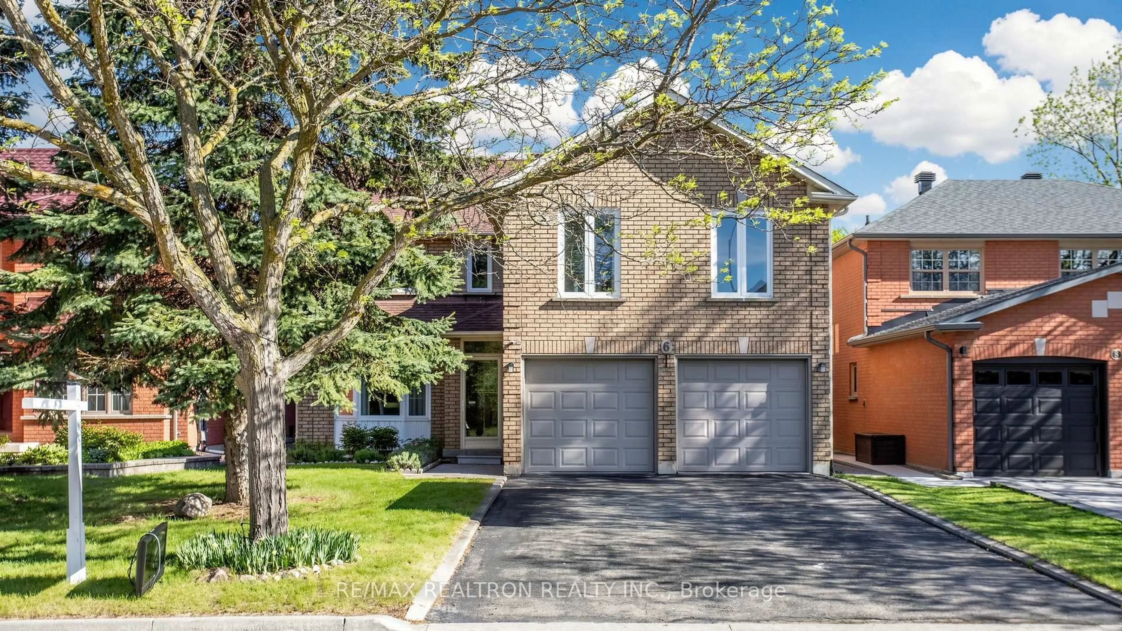 Home with brick exterior material, street for 6 Loyal Blue Cres, Richmond Hill Ontario L4S 1A2
