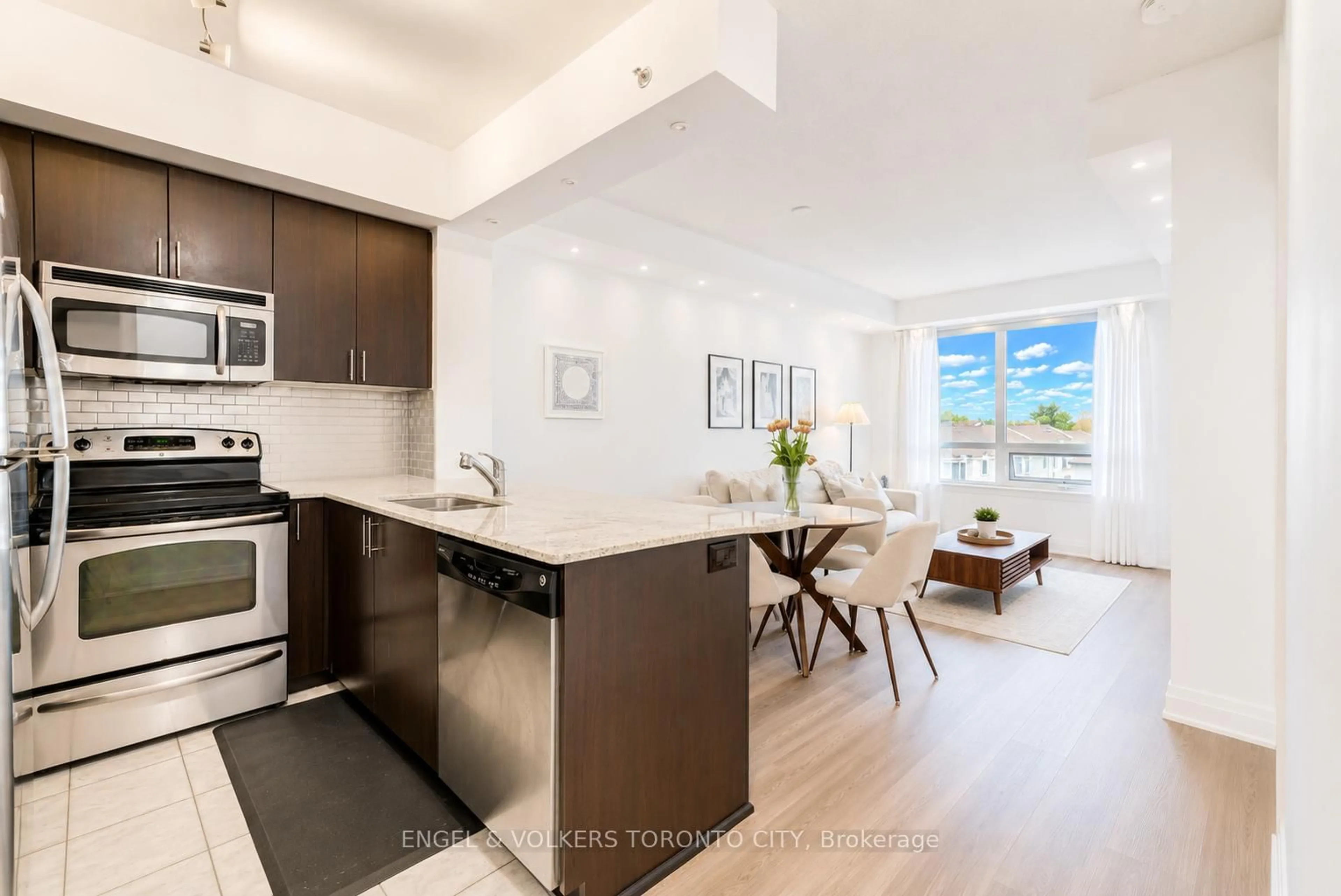 Open concept kitchen, unknown for 520 Steeles Ave #503, Vaughan Ontario L4J 0H2