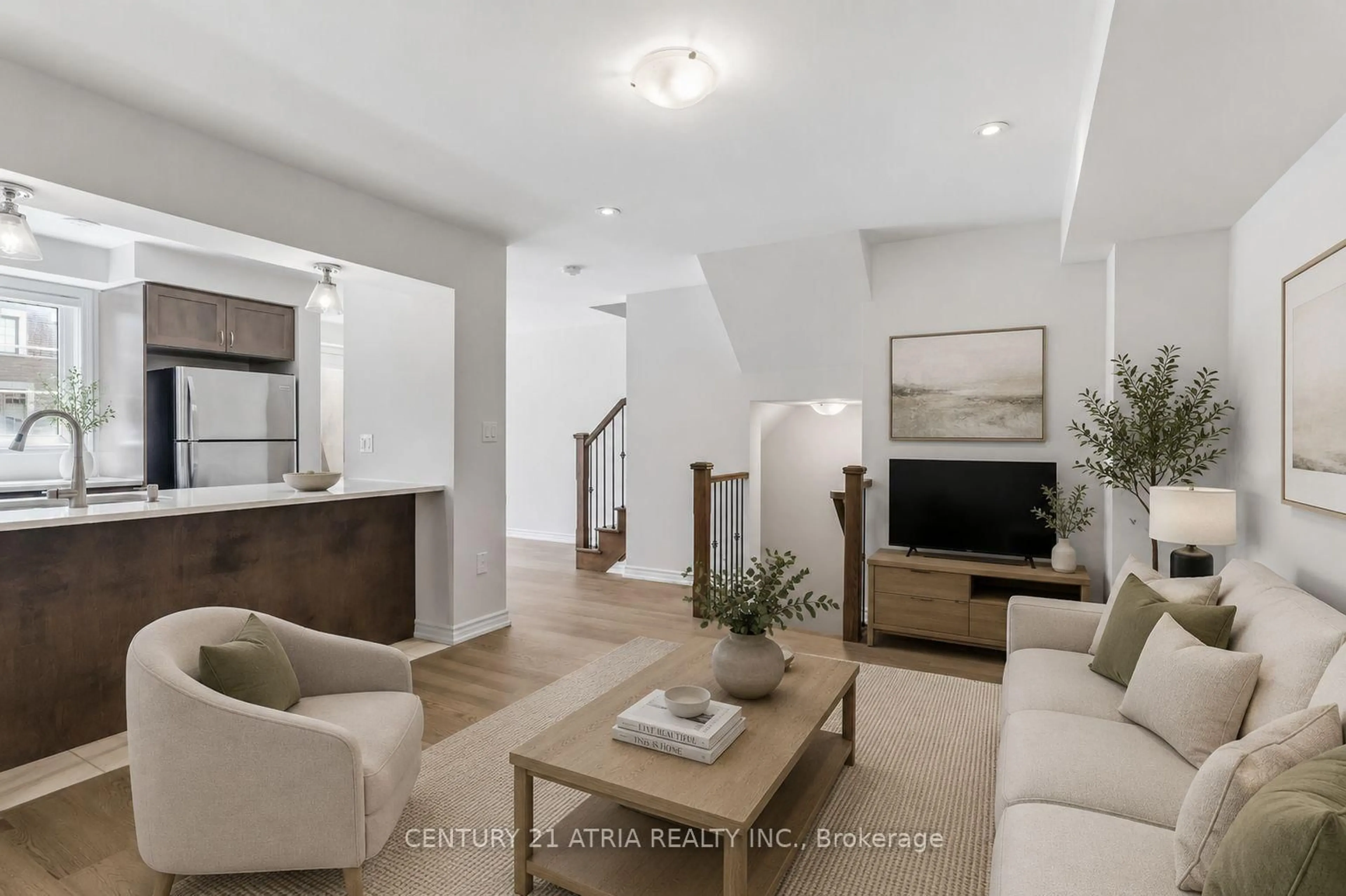 Living room with furniture, unknown for 60 Casely Ave, Richmond Hill Ontario L4S 0K8