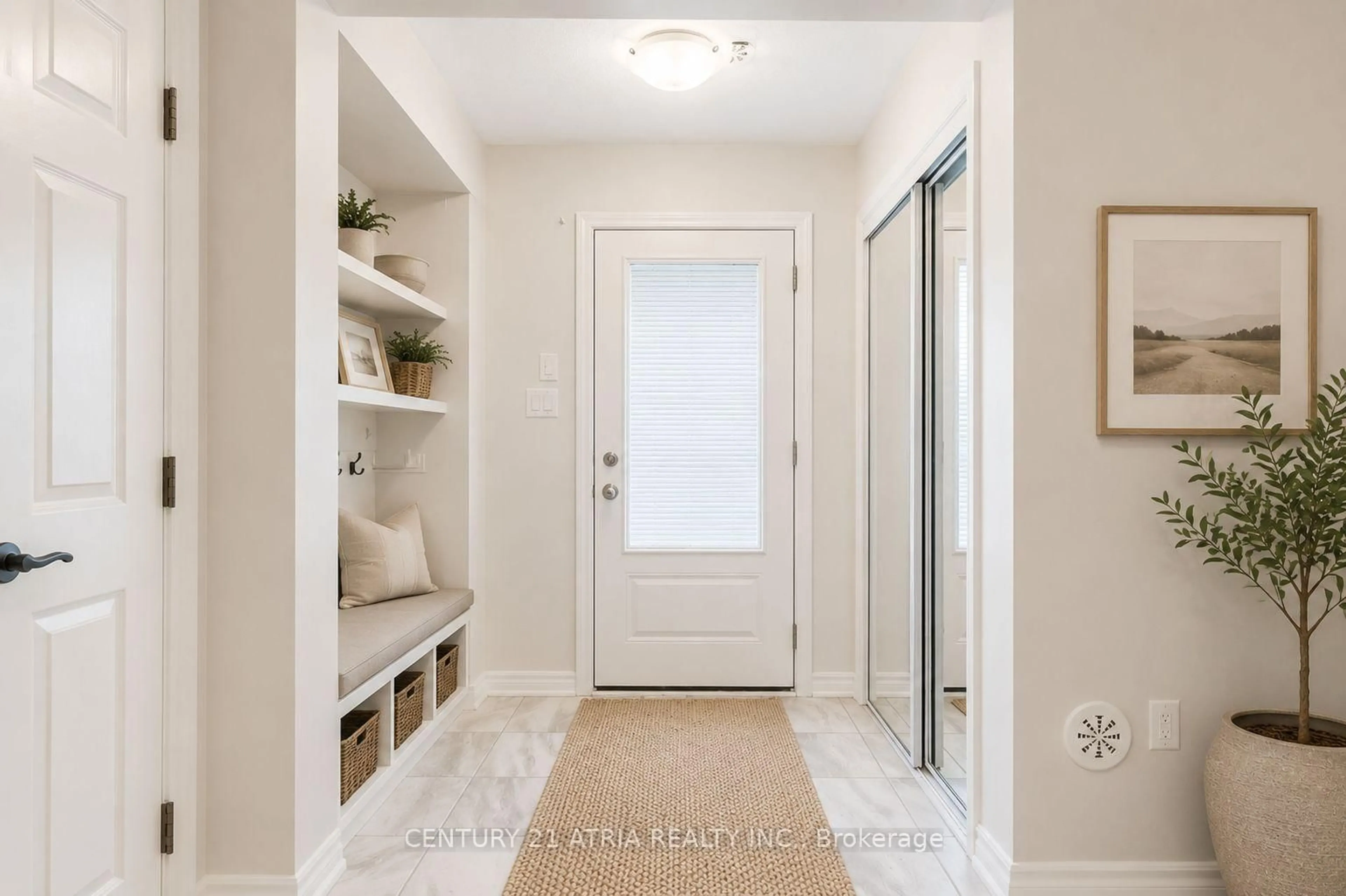 Indoor entryway for 60 Casely Ave, Richmond Hill Ontario L4S 0K8