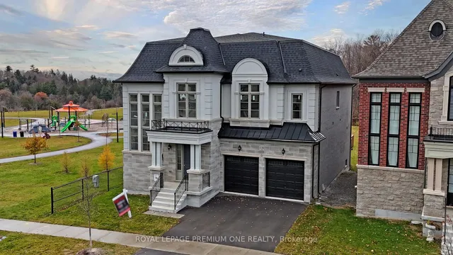 130 Cannes Ave, Vaughan 4